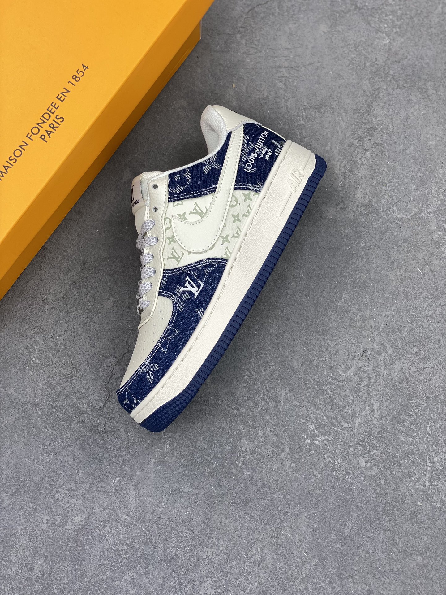 Louis Vuitton Air Force 1 '07 Low Custom Sneakers - DH7566-100 8 i1713551741 3834 0