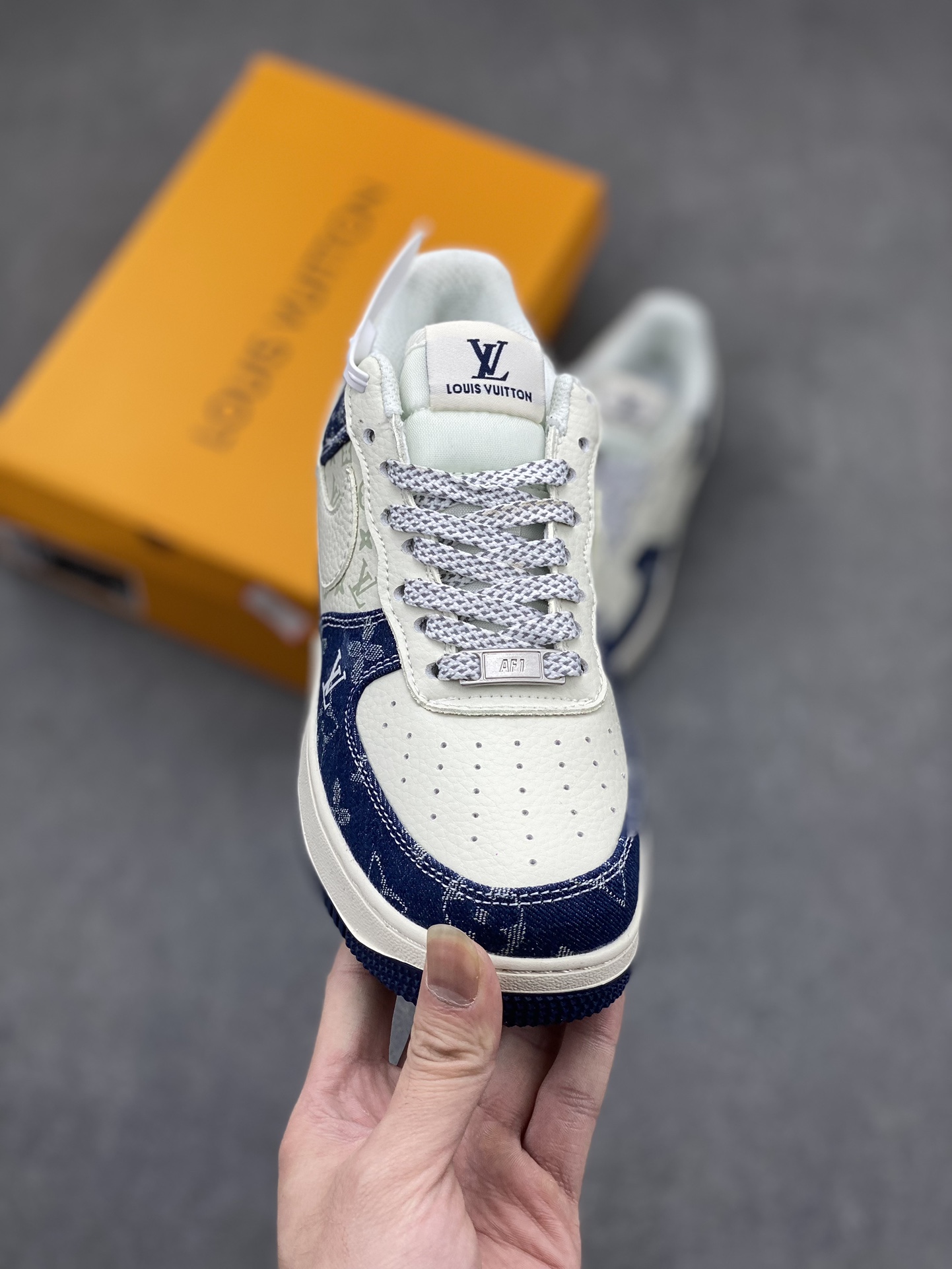 Louis Vuitton Air Force 1 '07 Low Custom Sneakers - DH7566-100 3 i1713551750 8763 0