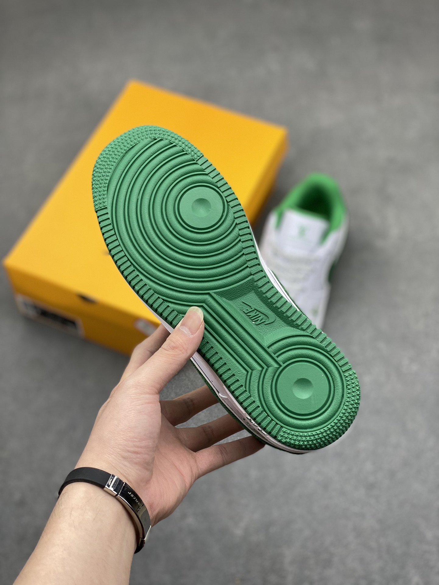 Louis Vuitton x Nike Air Force 1 Low White Green Casual Sneakers 7 i1713637006 2151 5