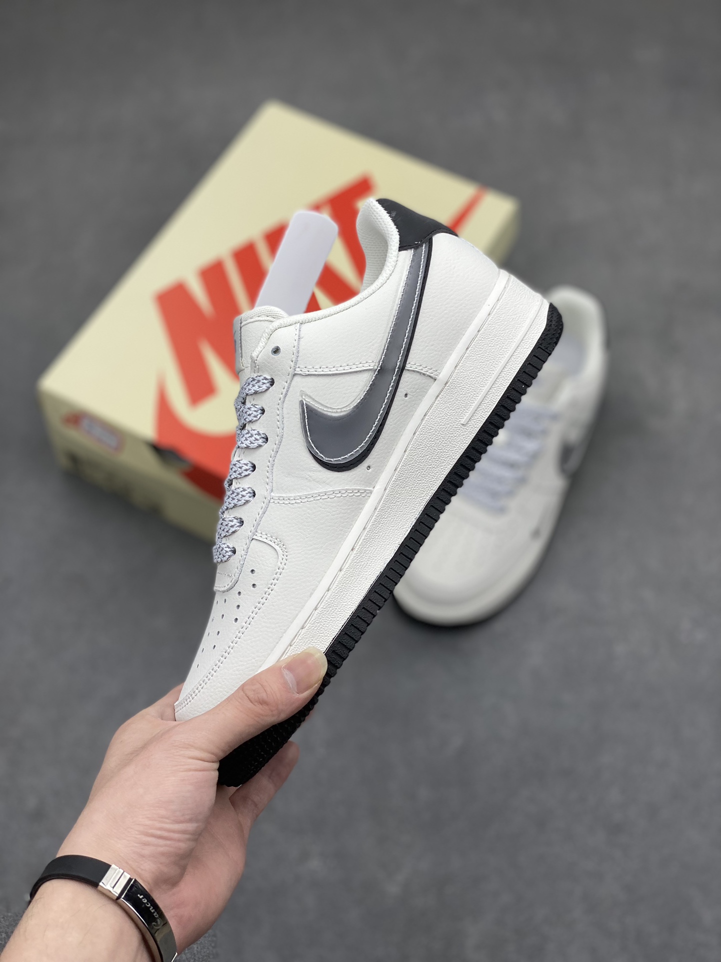 Nike Air Force 1 '07 Low Sneakers - Original Quality & Comfort 4 i1713637496 2666 5