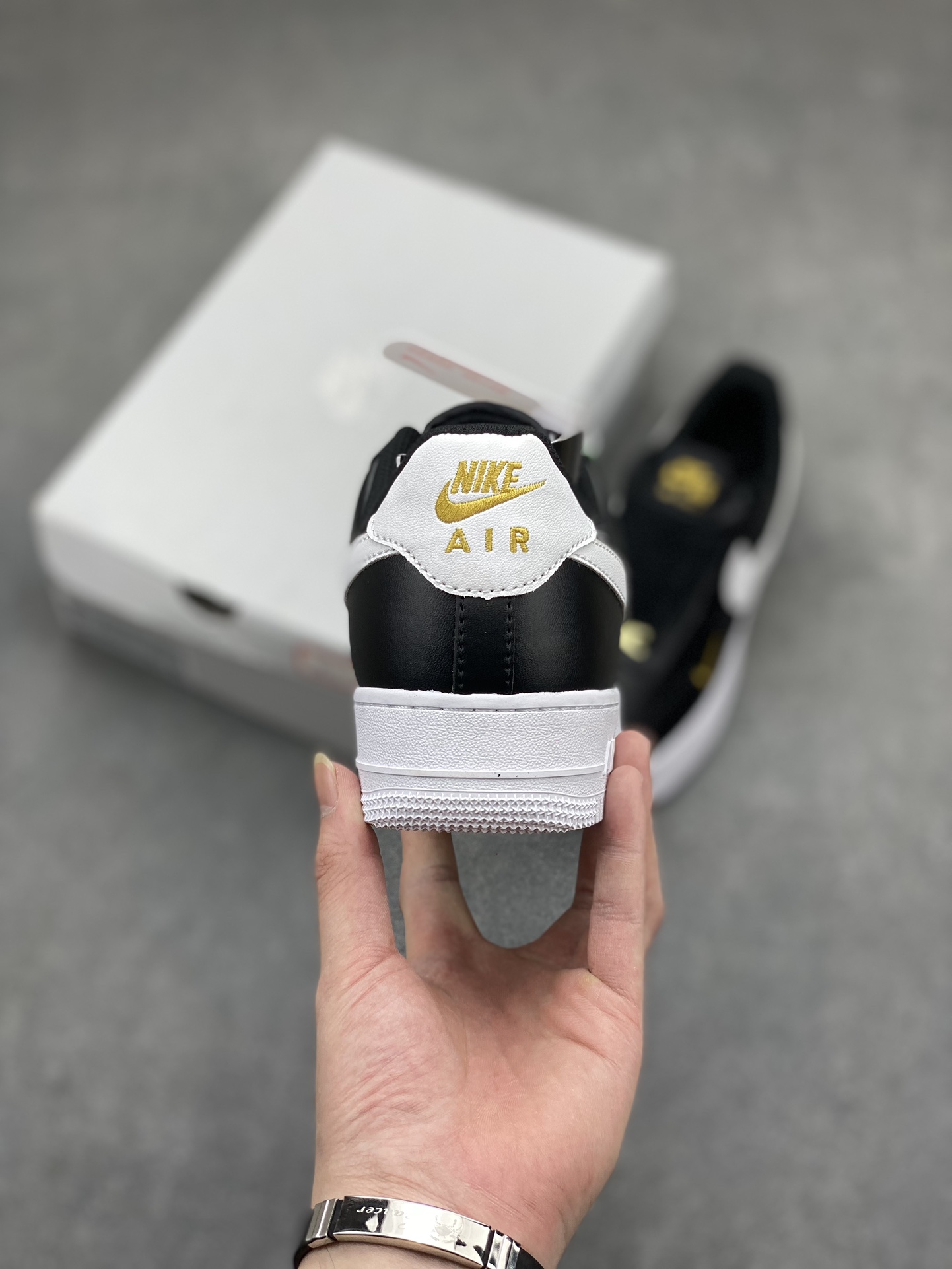Nike Air Force 1 '07 Low Black/White Casual Shoes CZ0270-101 5 i1713732852 7787 0
