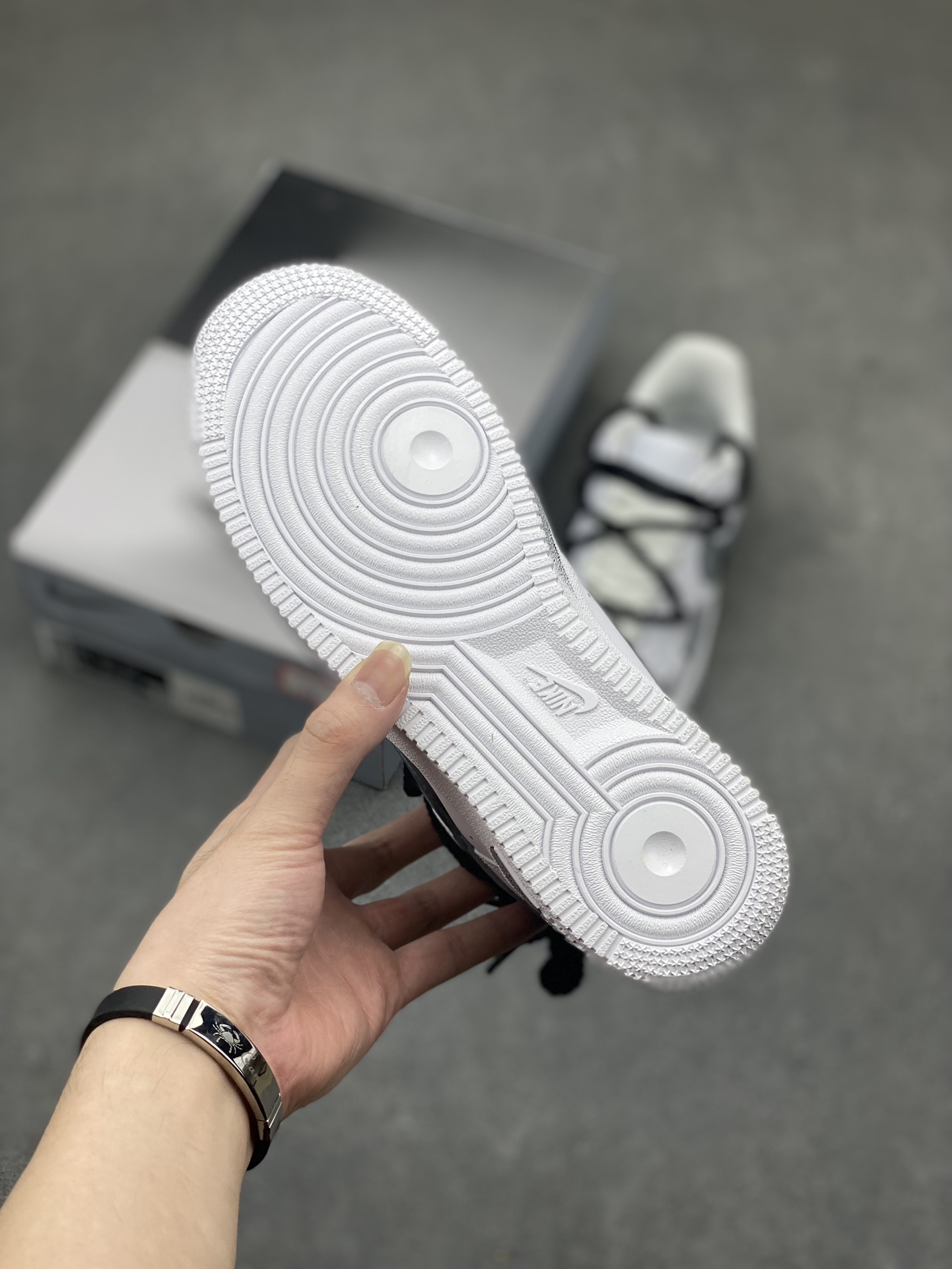 Nike Air Force 1 Low '07 Hand-Painted Cement Grey - Original Edition 7 i1713901545 5861 0