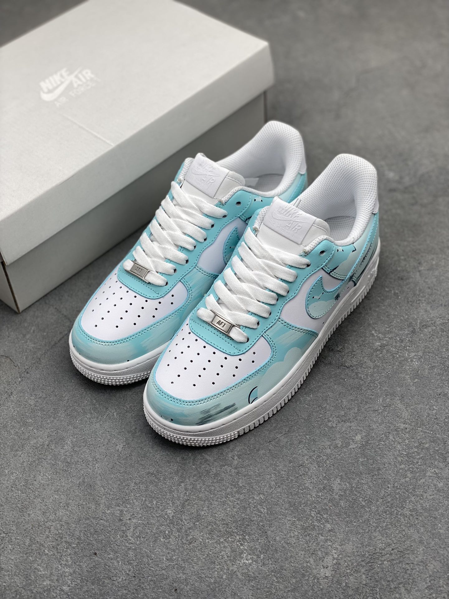 Nike Air Force 1 CW2288-111 Custom Cloud-Themed Low-Top Sneakers 9 i1714078855 6734 4