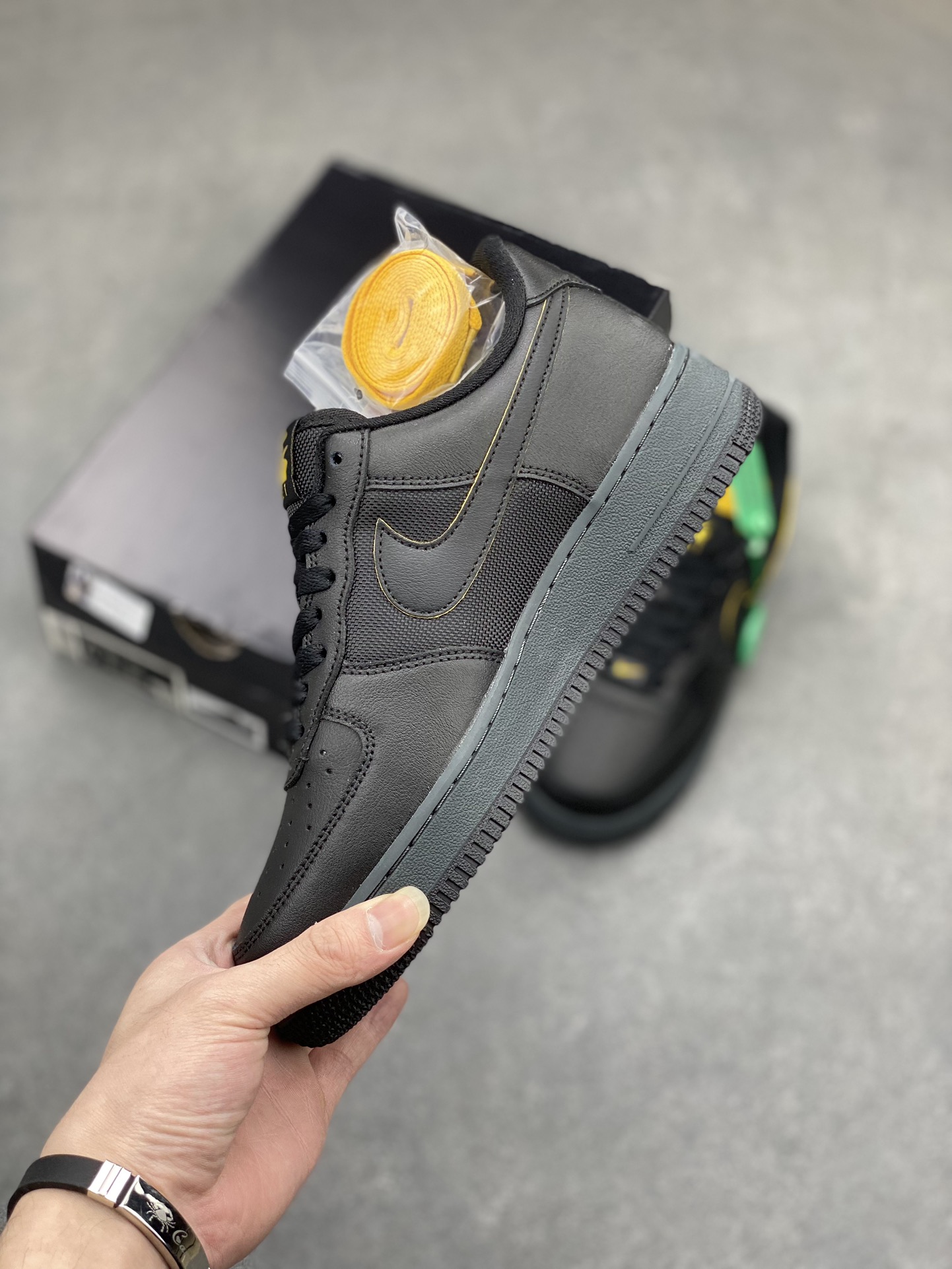 Nike Air Force 1 '07 Low Black/Gold Casual Sneakers FZ4617-001 4 i1714161249 6698 0