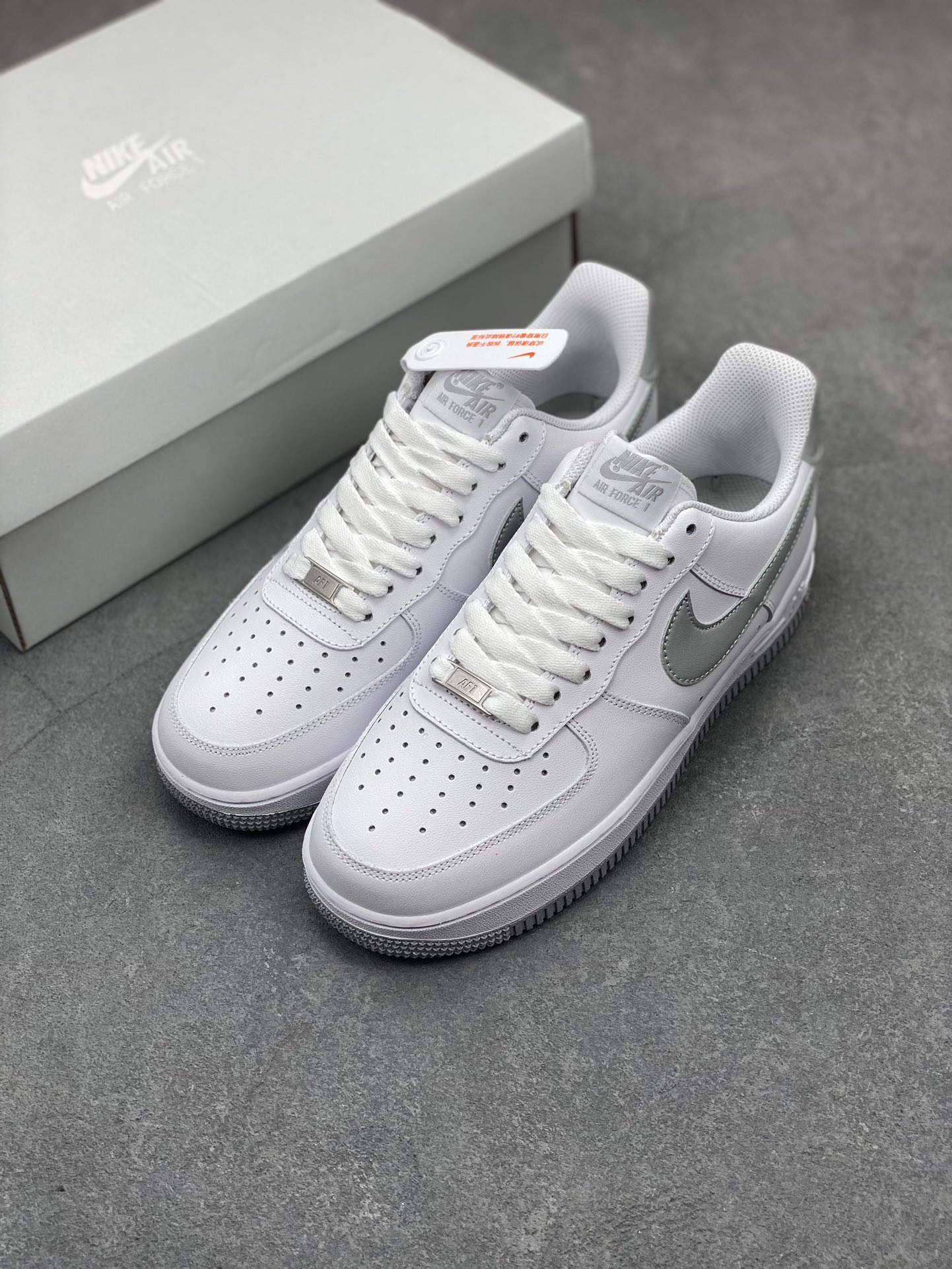 Nike Air Force 1 Low '07 White/Grey - Iconic Style, Ultimate Comfort 9 i1714161378 699 1
