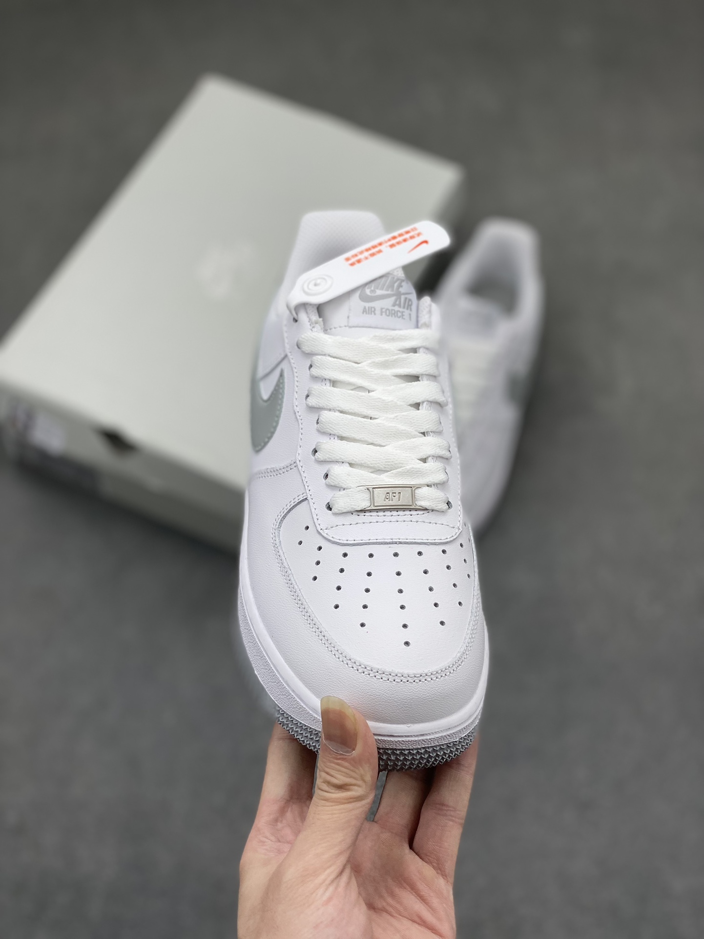 Nike Air Force 1 Low '07 White/Grey - Iconic Style, Ultimate Comfort 3 i1714161378 7761 3