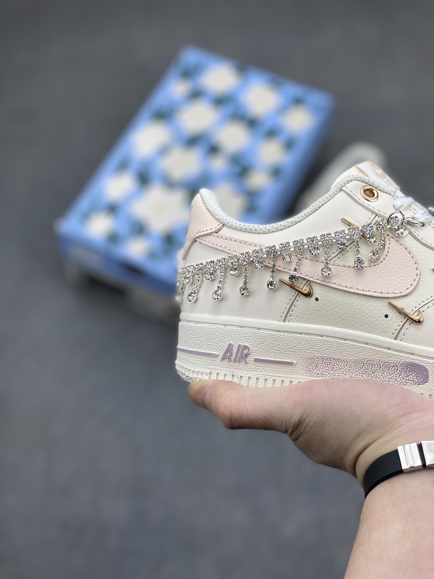 Nike Air Force 1 Low Custom Sneakers with Diamond Chain - FV1122-333 6 i1714161436 5277 6