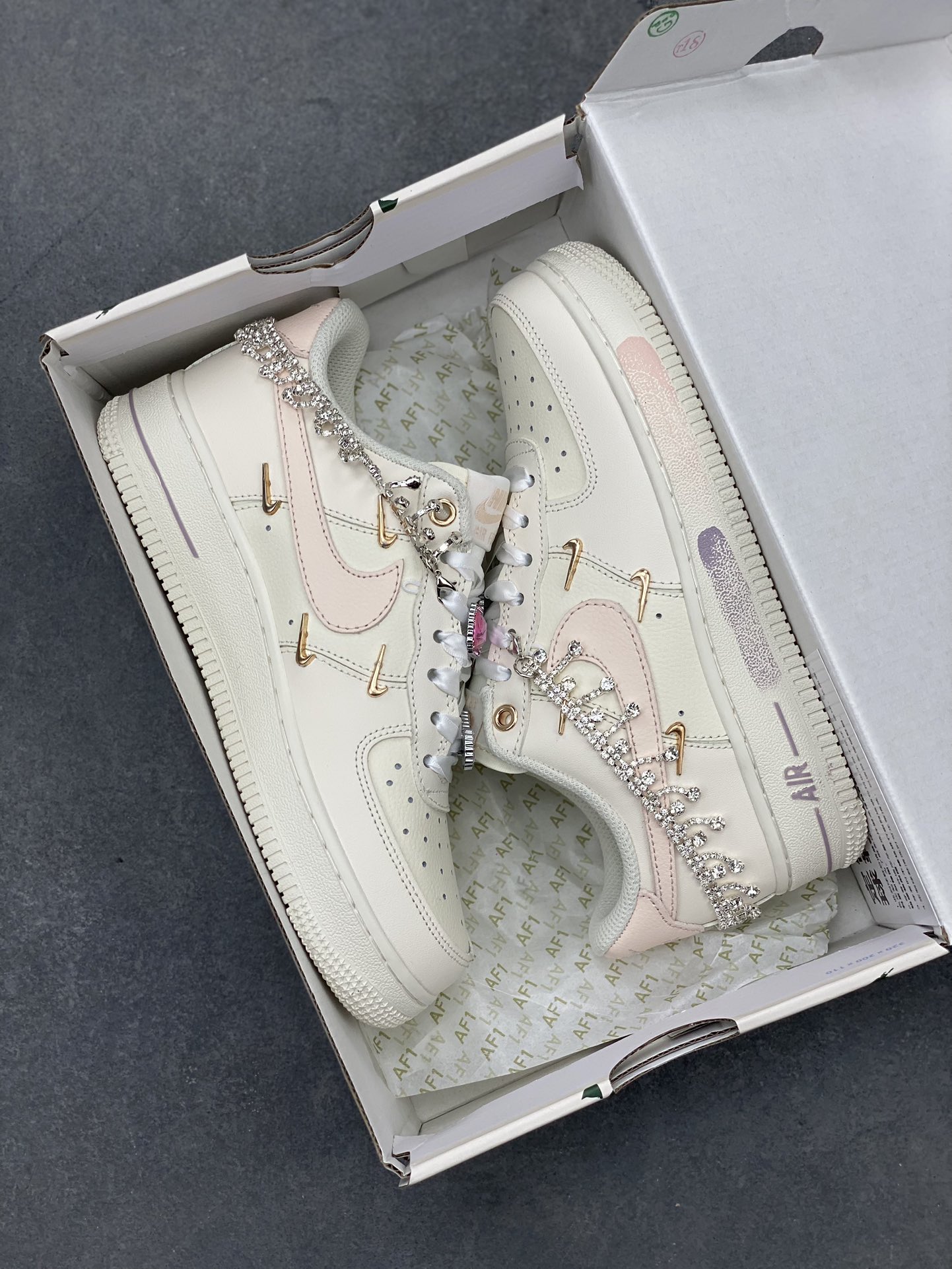 Nike Air Force 1 Low Custom Sneakers with Diamond Chain - FV1122-333 10 i1714161436 6728 1
