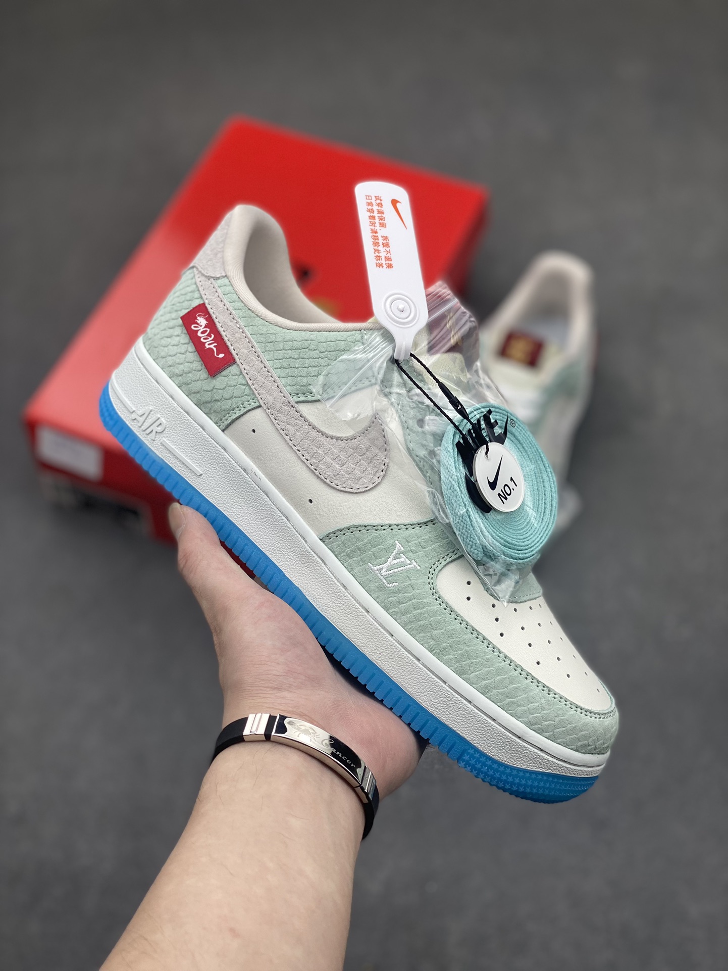 Nike Air Force 1 '07 Low 'Year of the Dragon' Sneakers 2 i1714338505 425 0