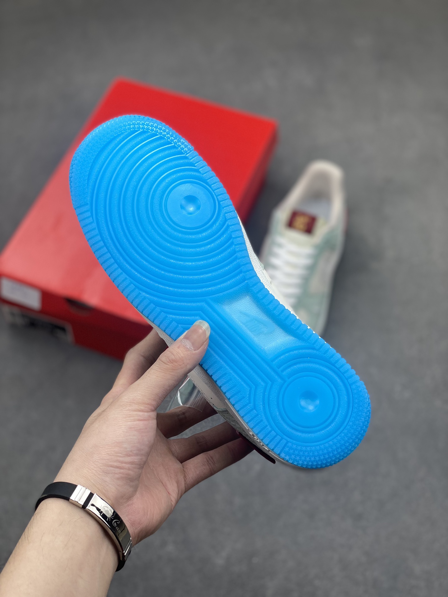 Nike Air Force 1 '07 Low 'Year of the Dragon' Sneakers 7 i1714338505 6833 2