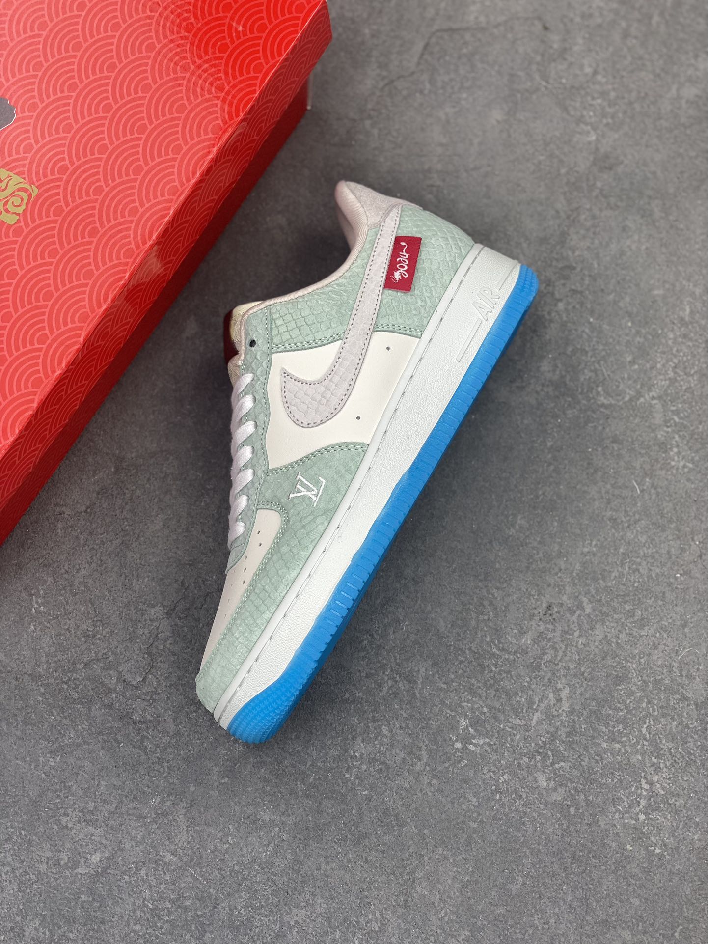 Nike Air Force 1 '07 Low 'Year of the Dragon' Sneakers 8 i1714338505 8794 5