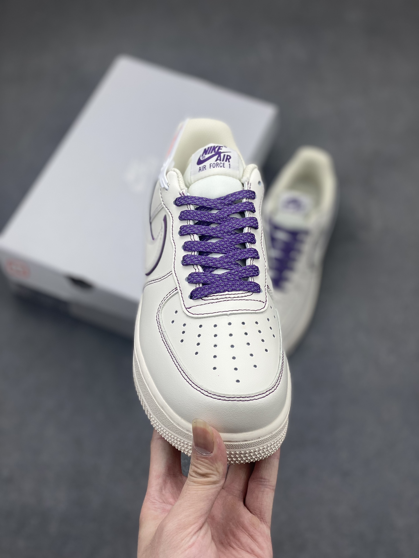 Nike Air Force 1 Low '07 'Hare' White Green Starry Sky Sneakers 3 i1714338581 7613 0