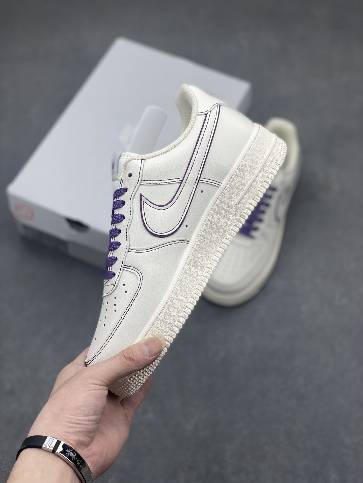 Nike Air Force 1 Low '07 'Hare' White Green Starry Sky Sneakers 4 i1714338581 9984 0