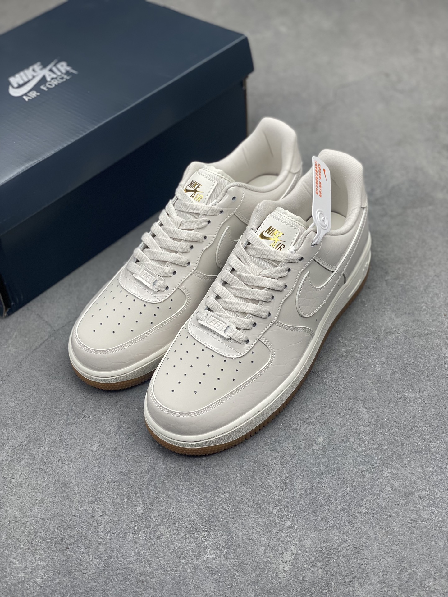 Nike Air Force 1 '07 Low Casual Shoes - Clean, Comfortable, and Stylish 9 i1714339097 9091 0