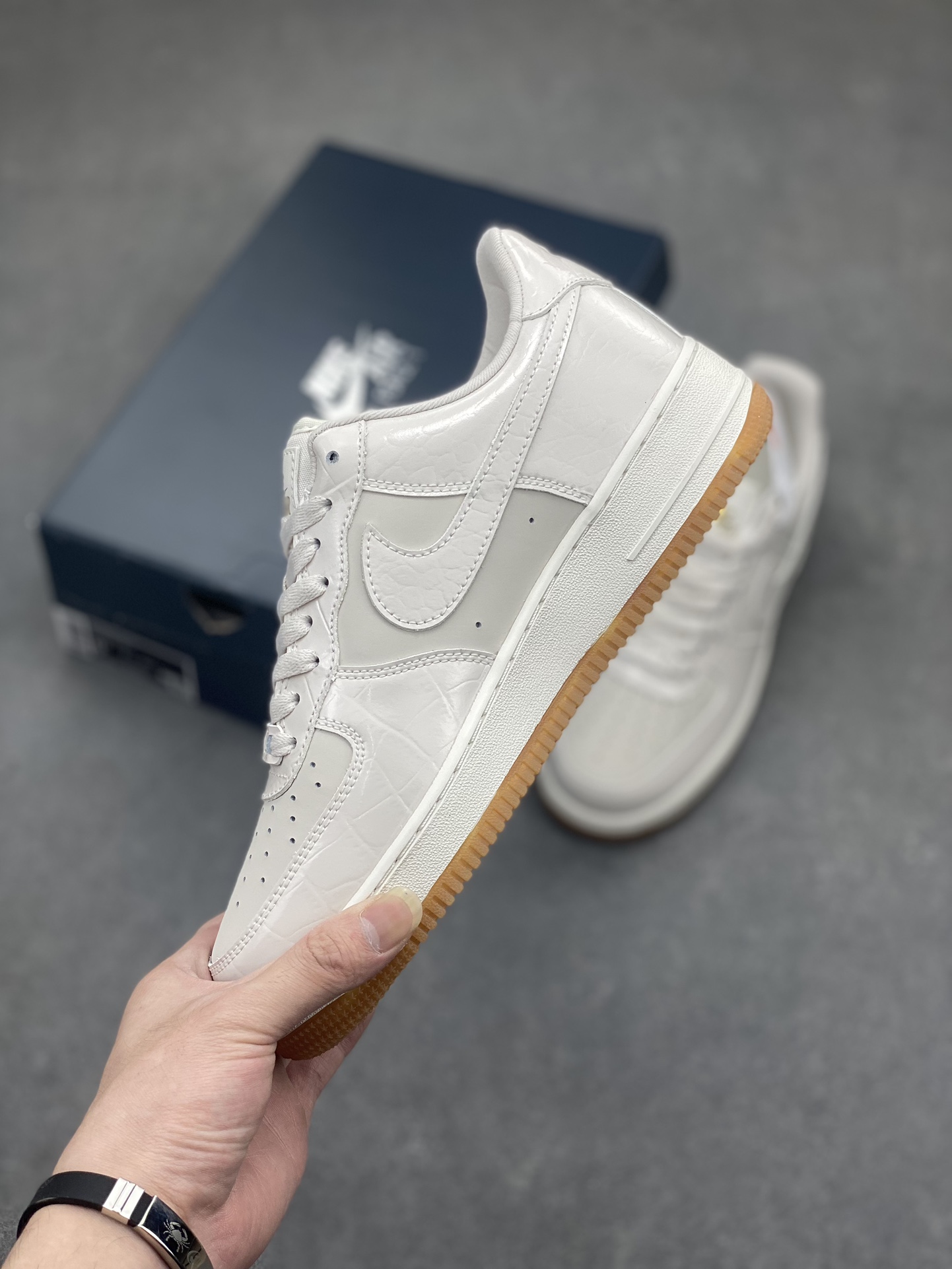Nike Air Force 1 '07 Low Casual Shoes - Clean, Comfortable, and Stylish 4 i1714339097 9303 0