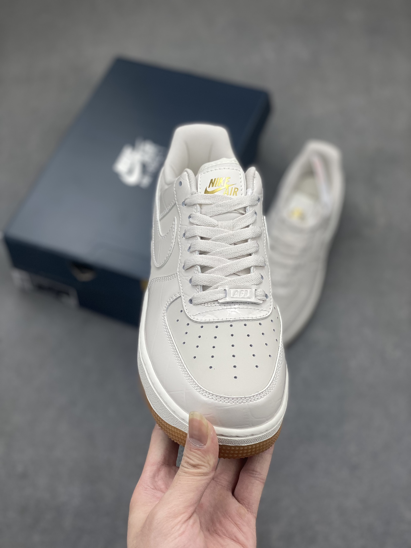 Nike Air Force 1 '07 Low Casual Shoes - Clean, Comfortable, and Stylish 3 i1714339098 1668 0