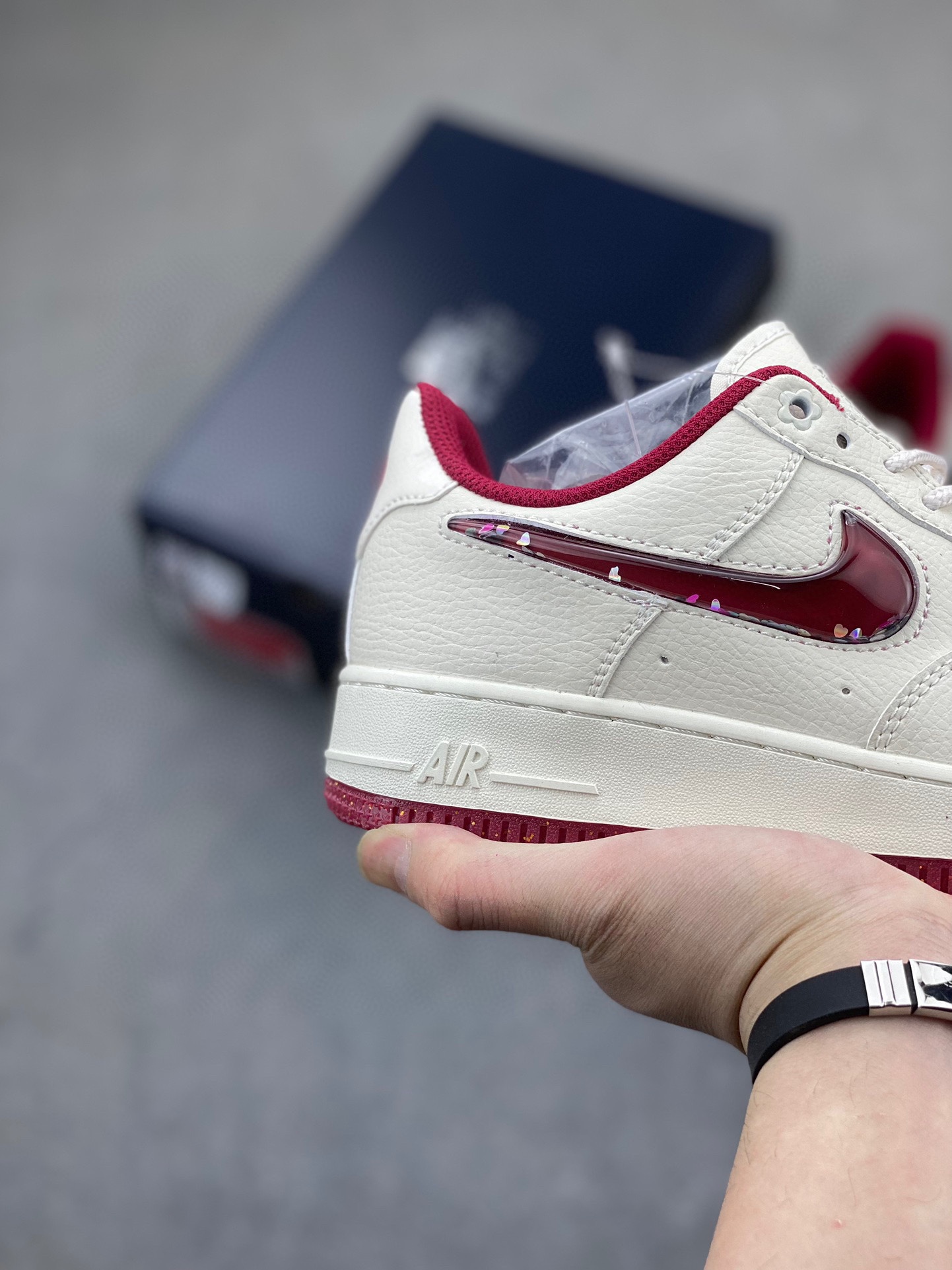 Nike Air Force 1 '07 Low Valentine's Day Edition - Classic Style & Comfort 6 i1714340738 3936 0
