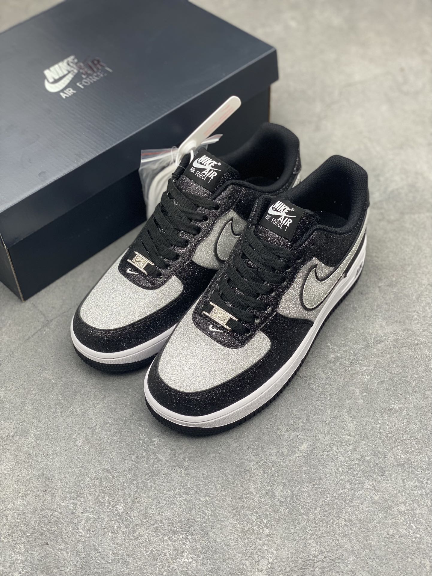Nike Air Force 1 Low Casual Sneakers - Retro Style, Modern Comfort 9 i1714427048 8749 6