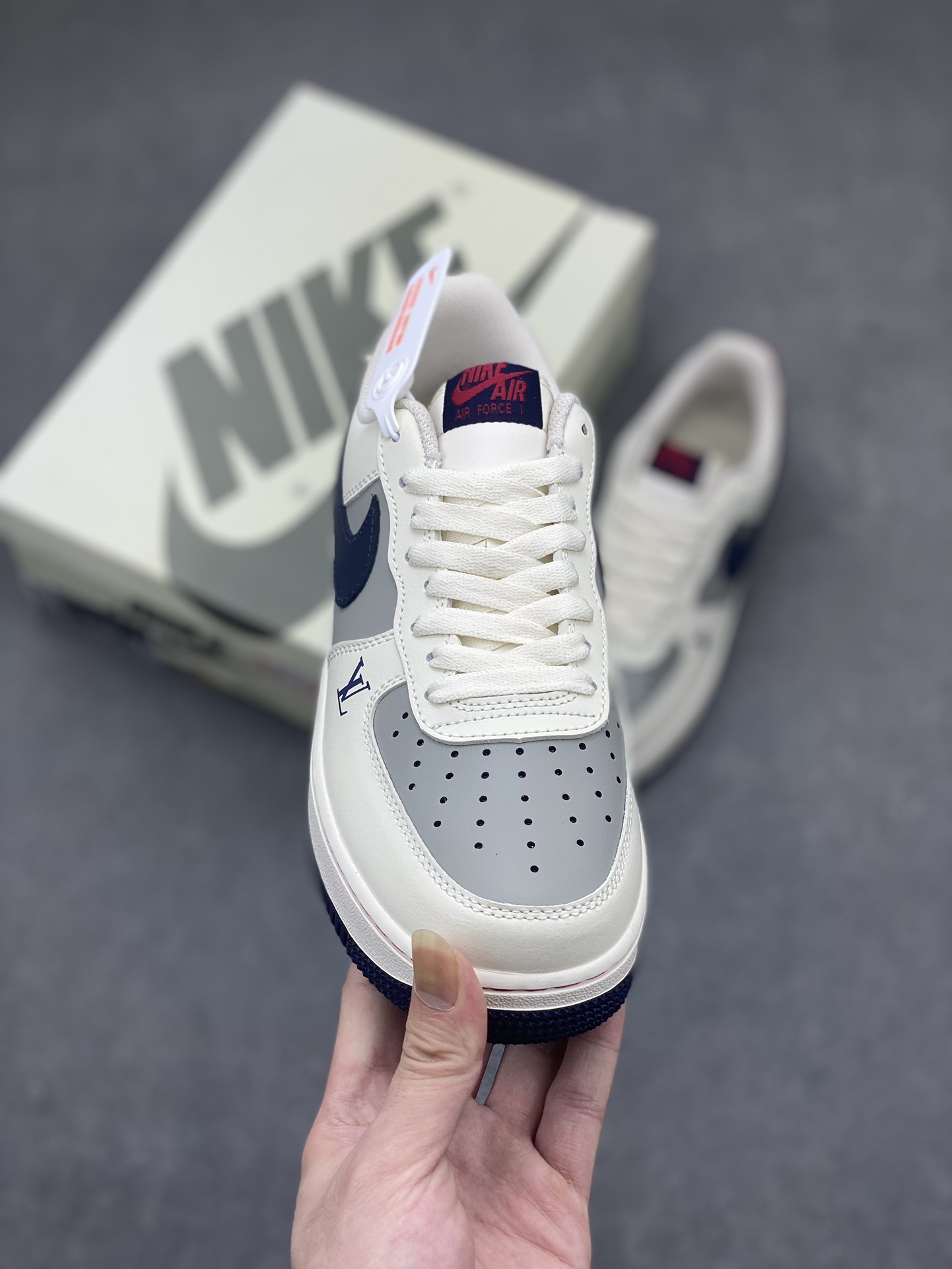 Nike Air Force 1 '07 Low Louis Vuitton Collab Sneakers - Blue/Red Limited 3 i1714427156 1487 2