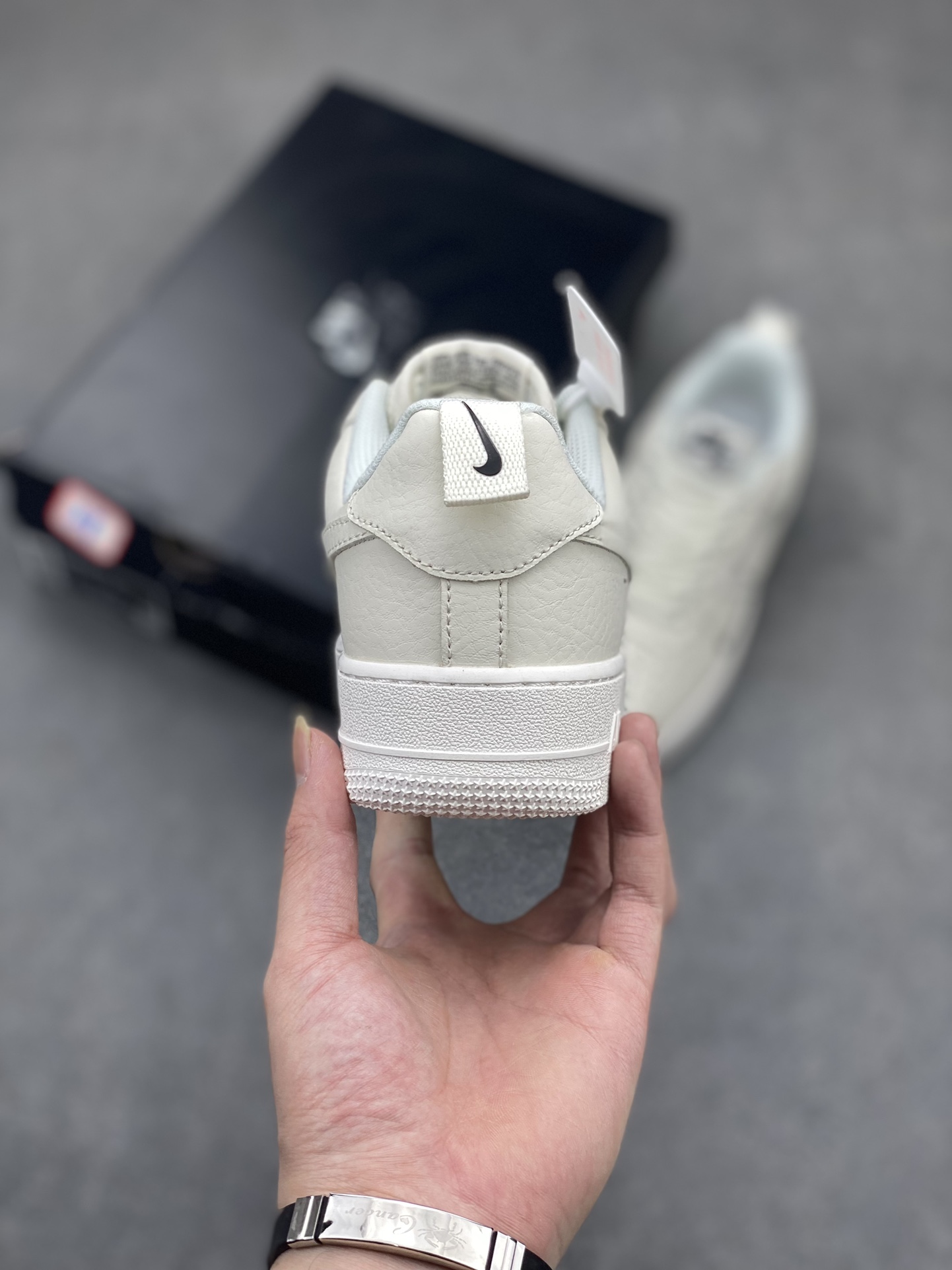 Nike Air Force 1 '07 Low: Versatile, Comfortable, and Stylish Sneakers 5 i1714669856 8963 2