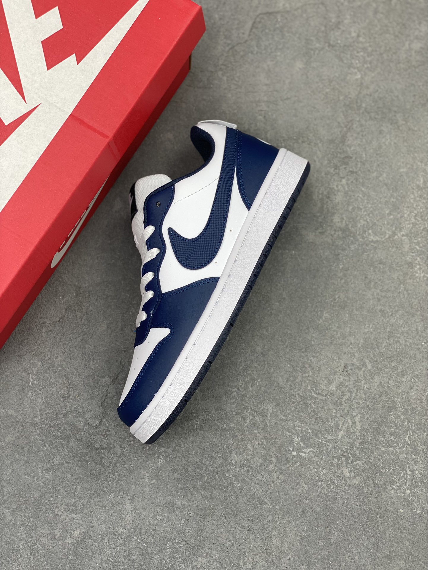 Nike Court Borough Low 2: Classic Comfort & Durable Style Sneakers 8 i1714772076 9529 6