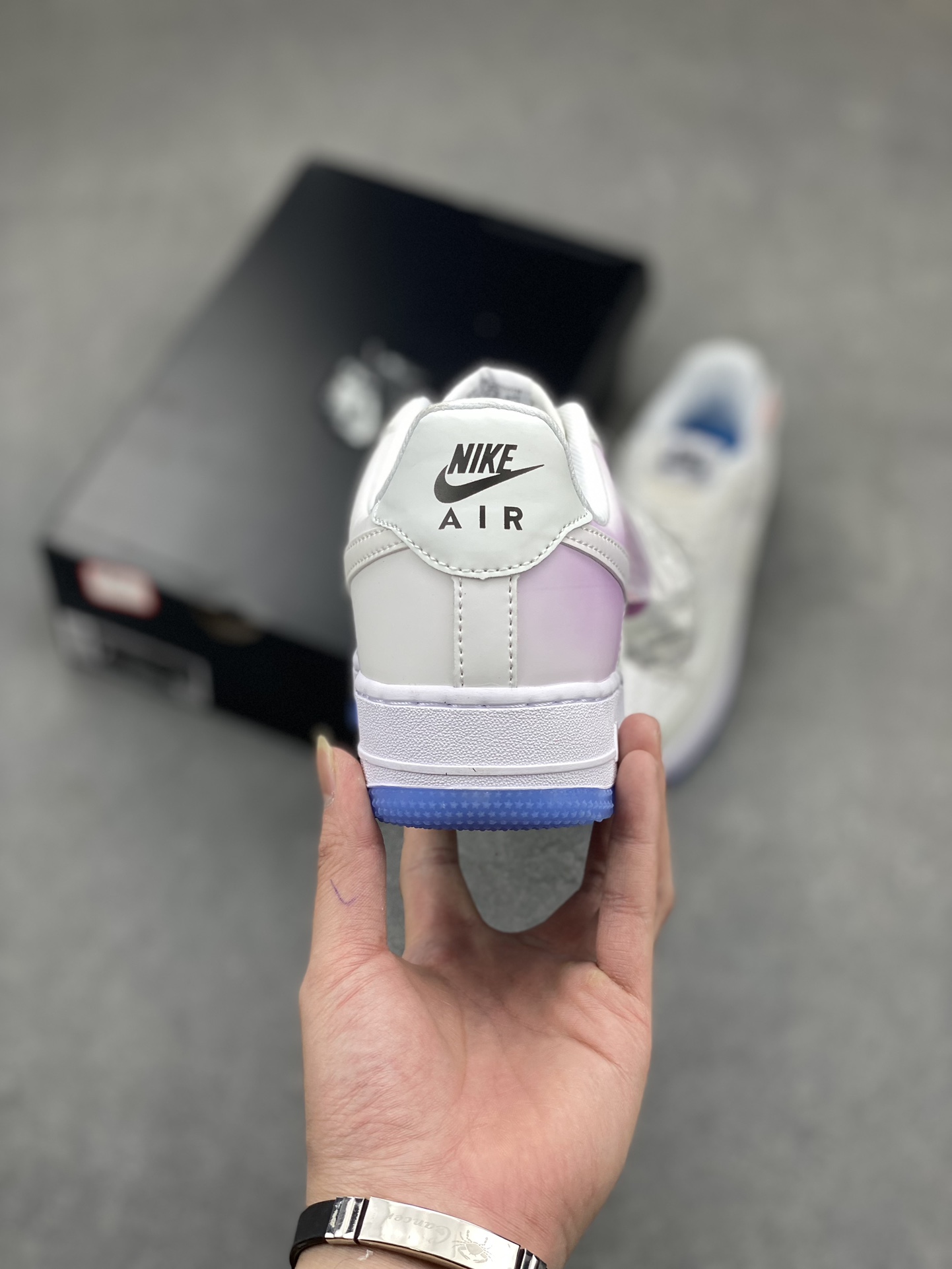 Nike Air Force 1 UV Reactive Color Change White Sneakers DA8301-100 5 i1714772403 4685 4