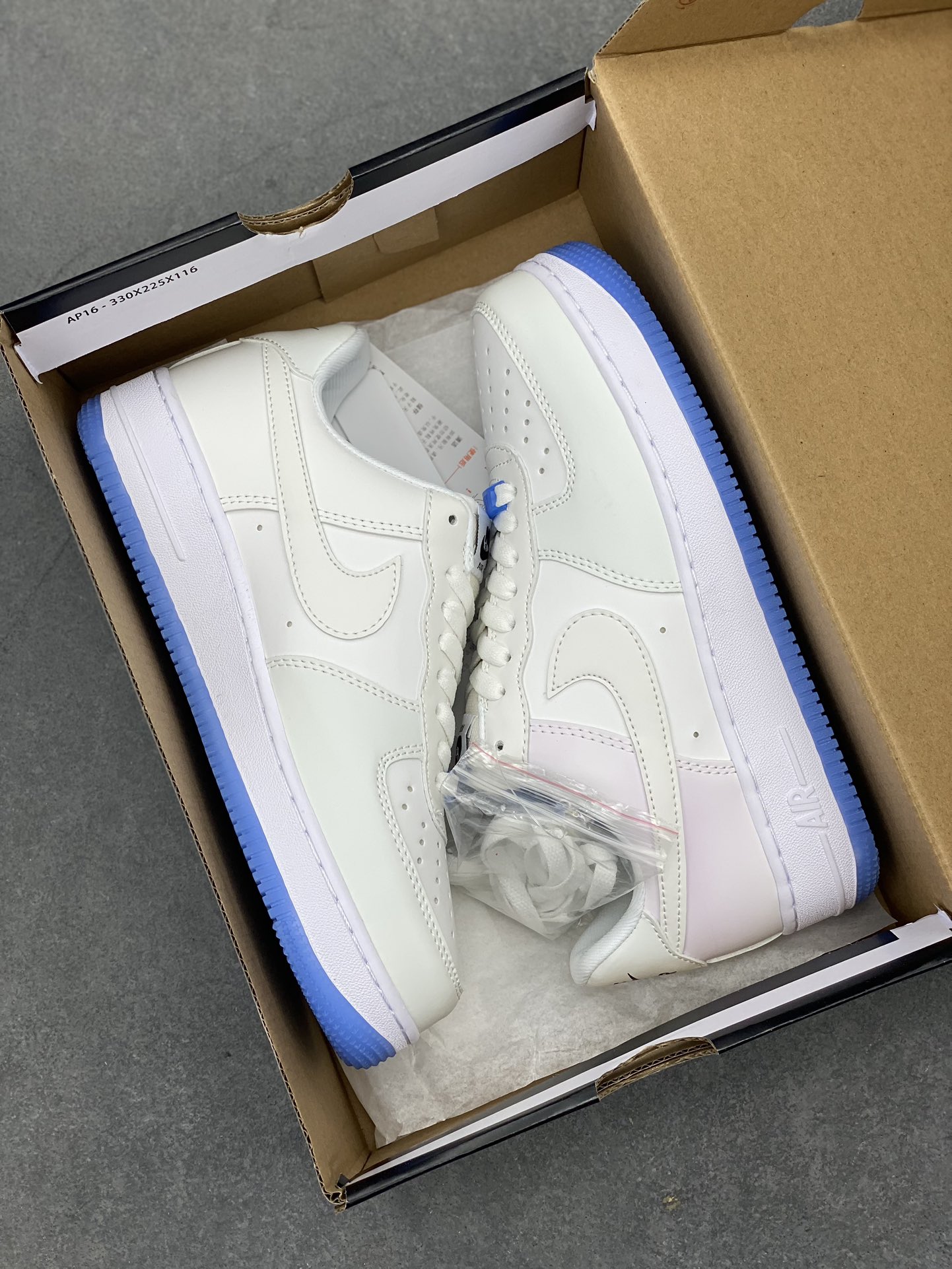 Nike Air Force 1 UV Reactive Color Change White Sneakers DA8301-100 10 i1714772403 7349 7