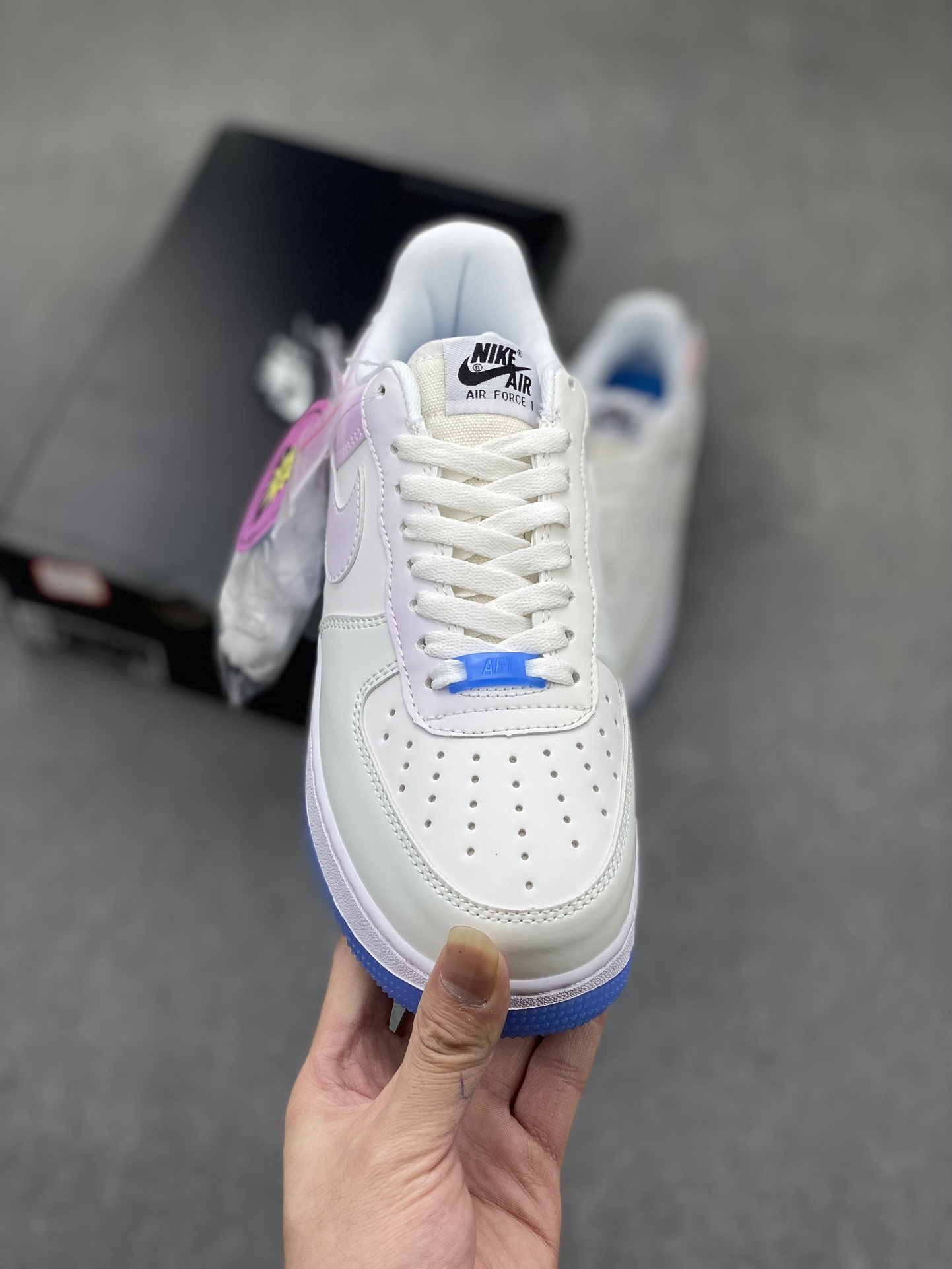 Nike Air Force 1 UV Reactive Color Change White Sneakers DA8301-100 3 i1714772403 8707 3