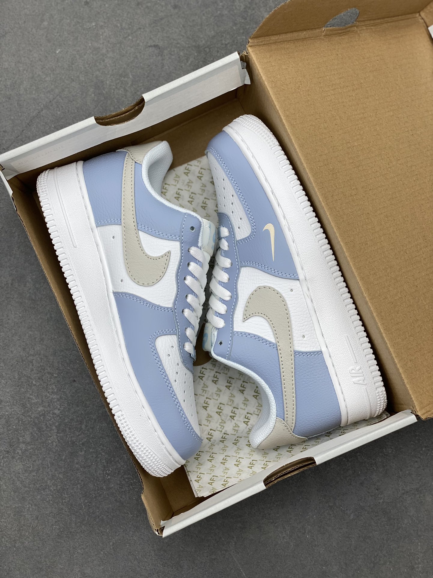 Nike Air Force 1 Low White Blue Casual Sneakers HF0022-100 10 i1714942900 3895 8
