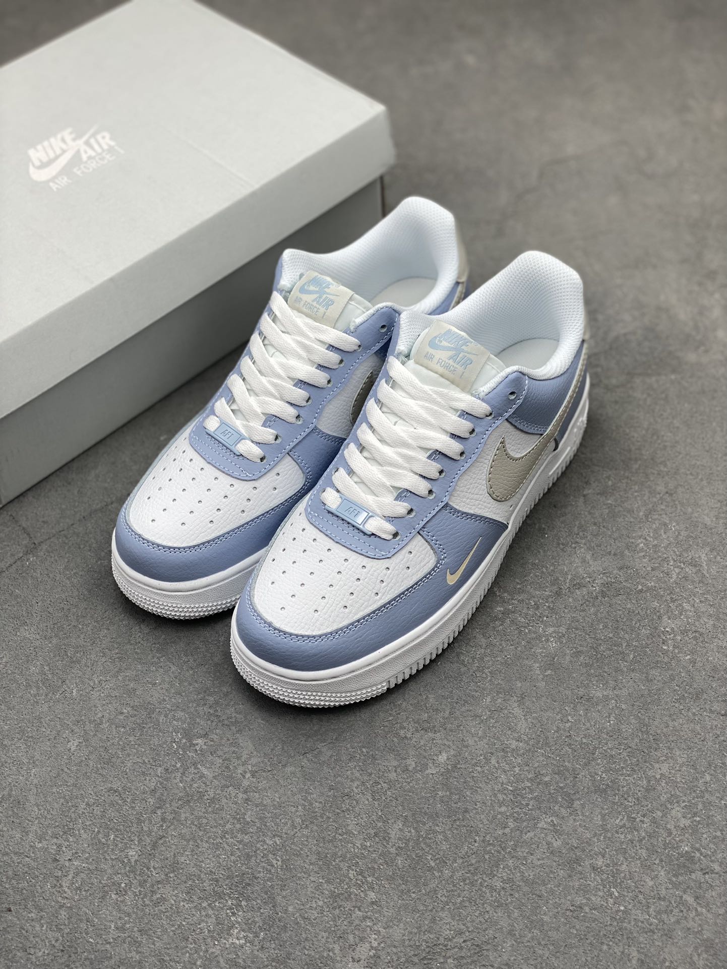 Nike Air Force 1 Low White Blue Casual Sneakers HF0022-100 9 i1714942900 7579 1