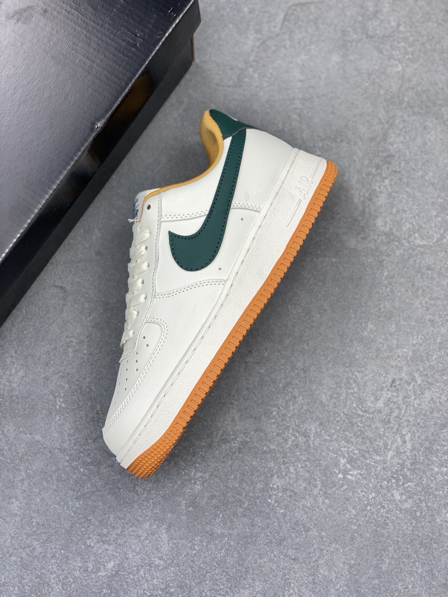 Nike Air Force 1 Low '07 - Classic Style, Modern Comfort - FD9063-101 8 i1715026760 465 0