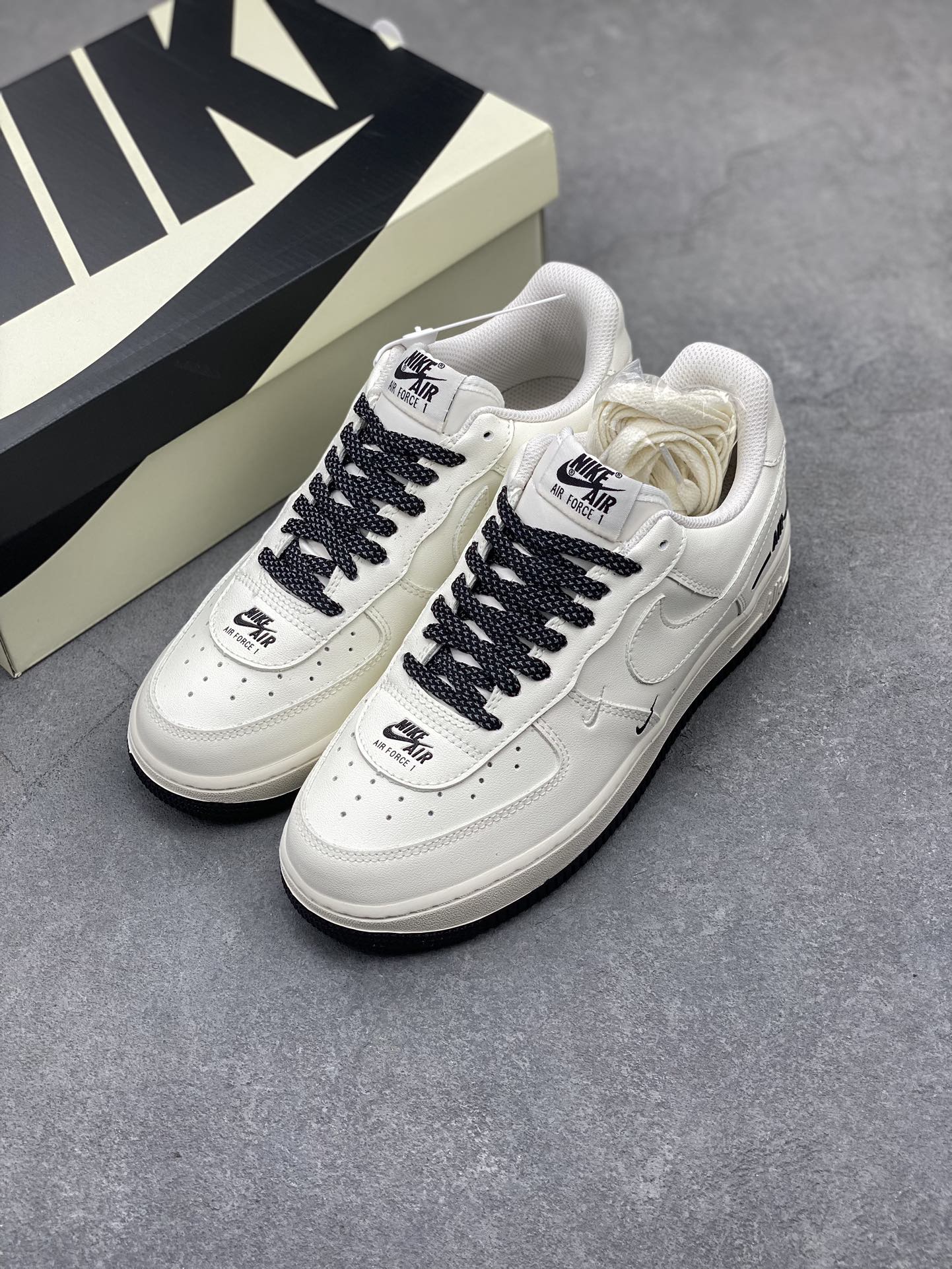 Nike Air Force 1 Low '07 'Nike' Black & White Sneakers CJ1379-602 9 i1715116114 6137 3