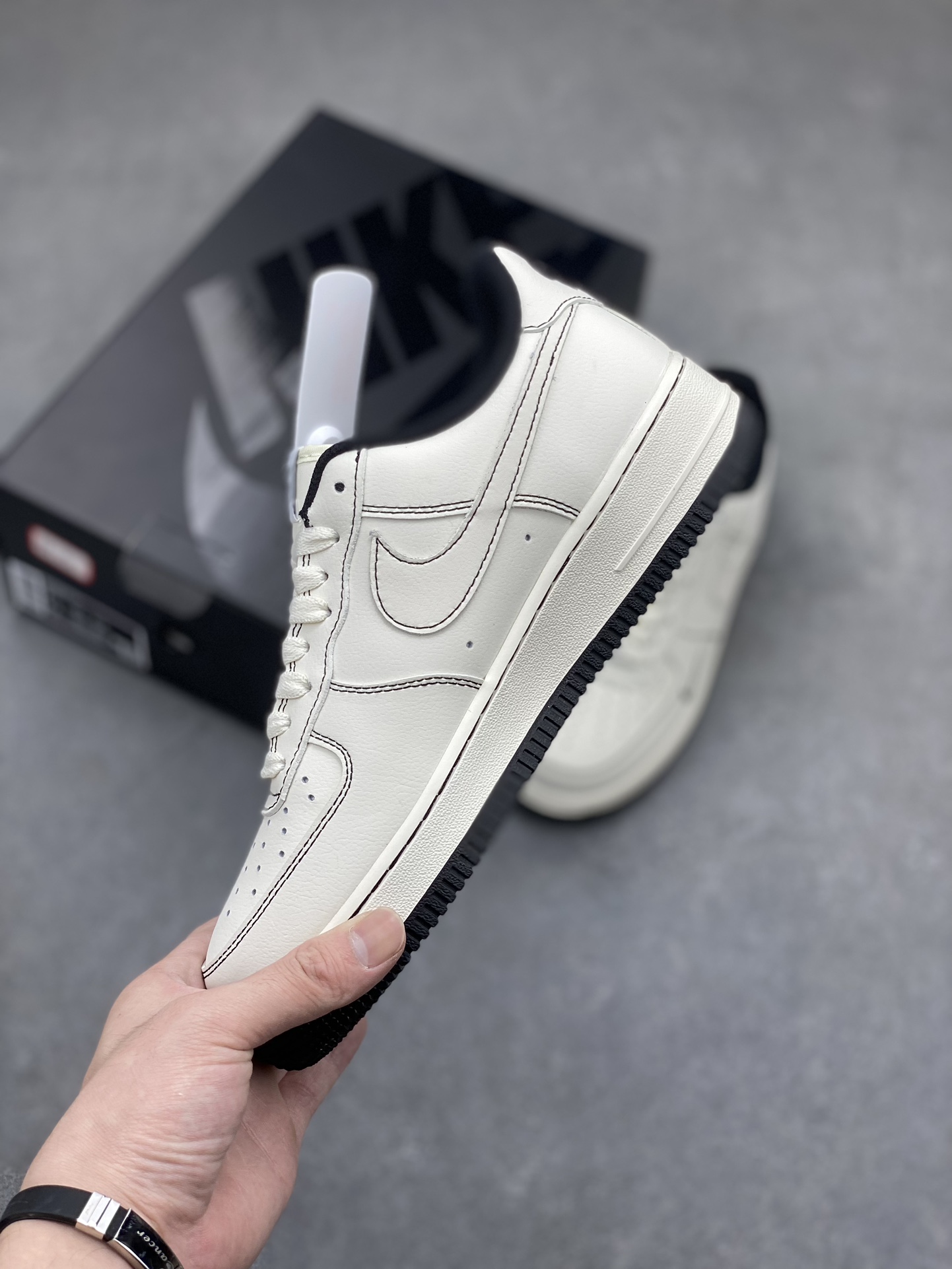 Nike Air Force 1 '07 Low Casual Sneakers - Supreme Edition 4 i1715116337 4313 3