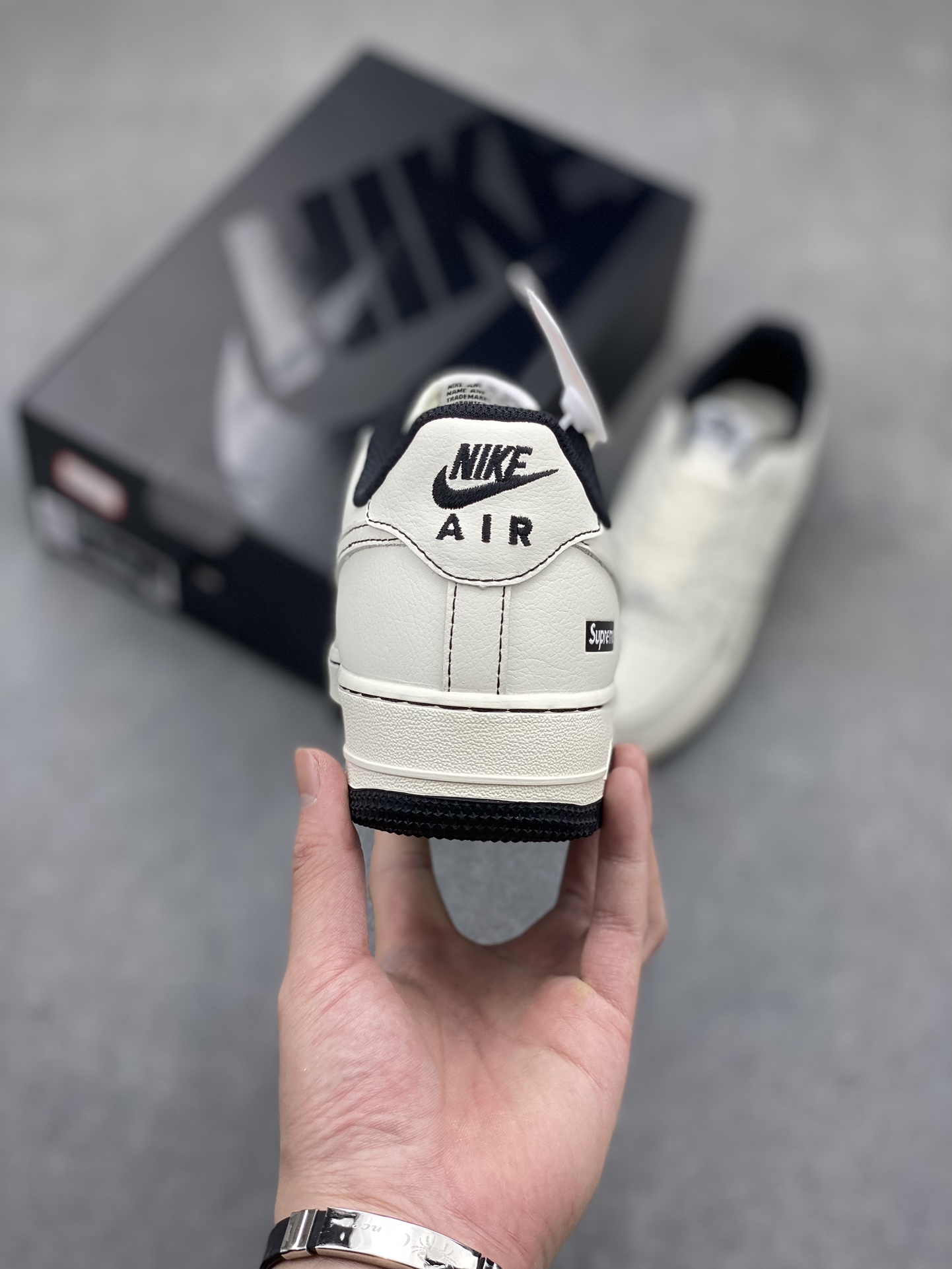 Nike Air Force 1 '07 Low Casual Sneakers - Supreme Edition 5 i1715116337 5703 6