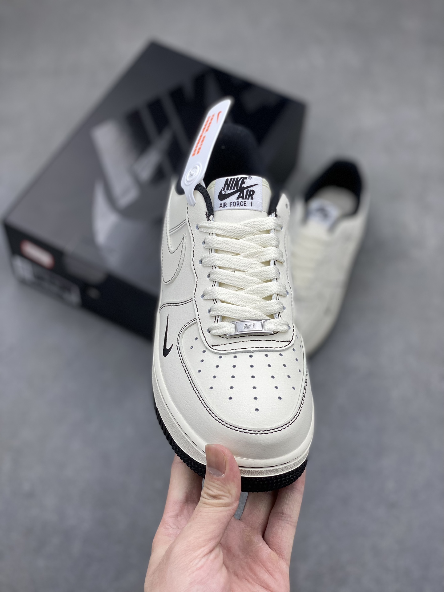 Nike Air Force 1 '07 Low Casual Sneakers - Supreme Edition 3 i1715116337 6830 2