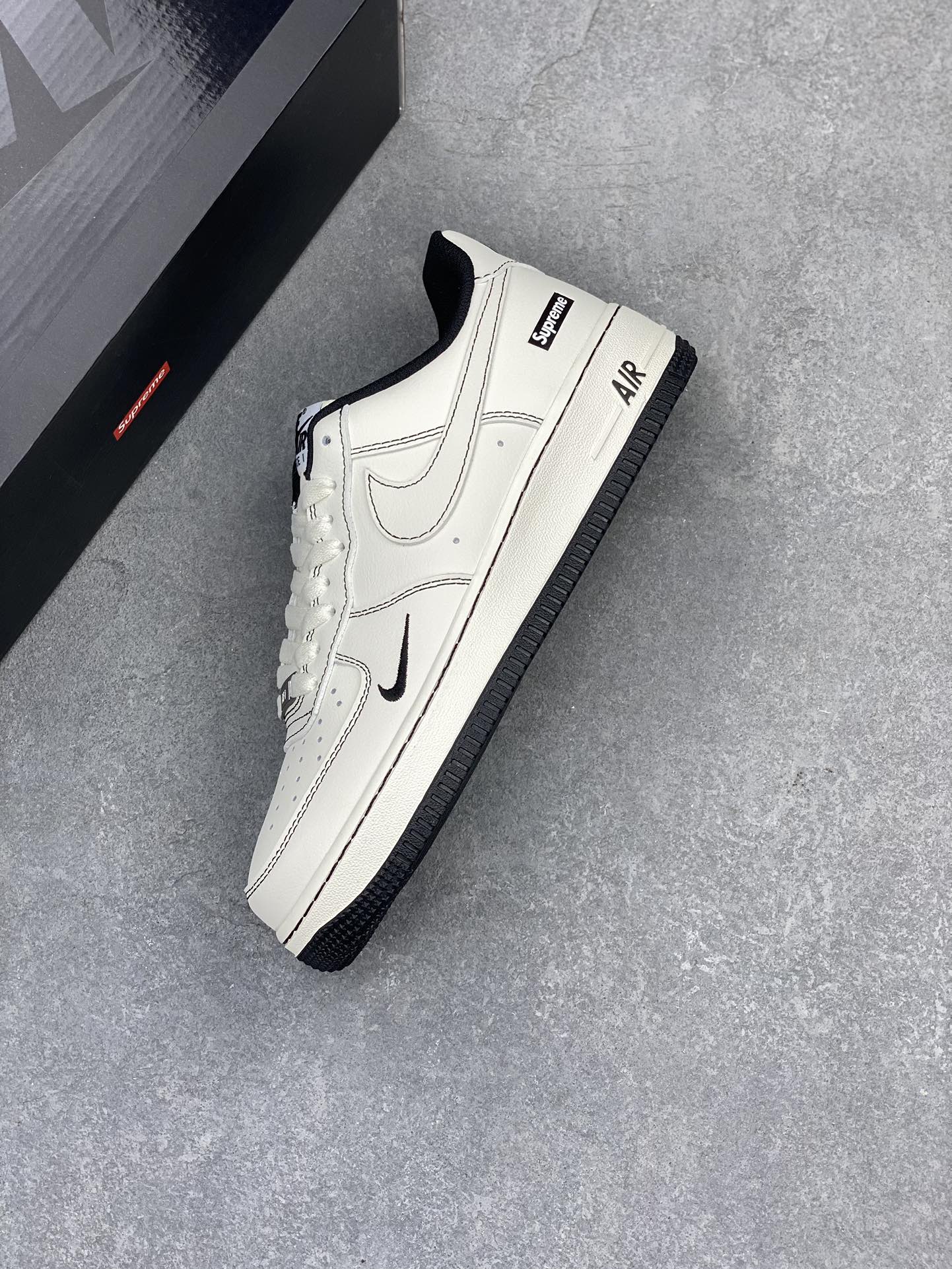 Nike Air Force 1 '07 Low Casual Sneakers - Supreme Edition 8 i1715116337 8463 1