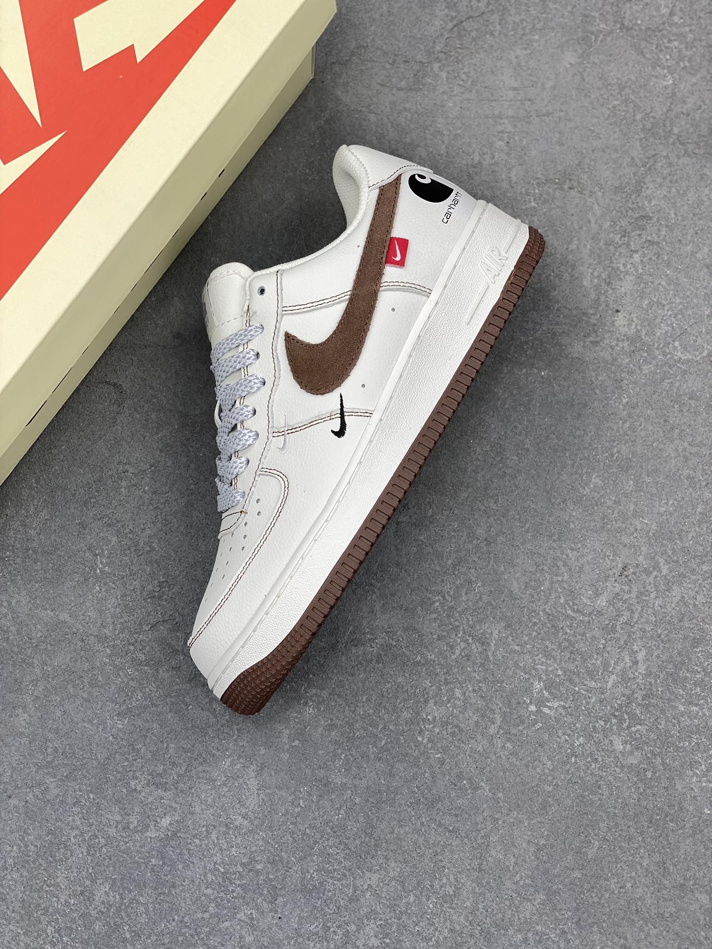 Nike Air Force 1 Low 'Carhartt' White Brown Casual Sneakers 8 i1715198900 2700 4