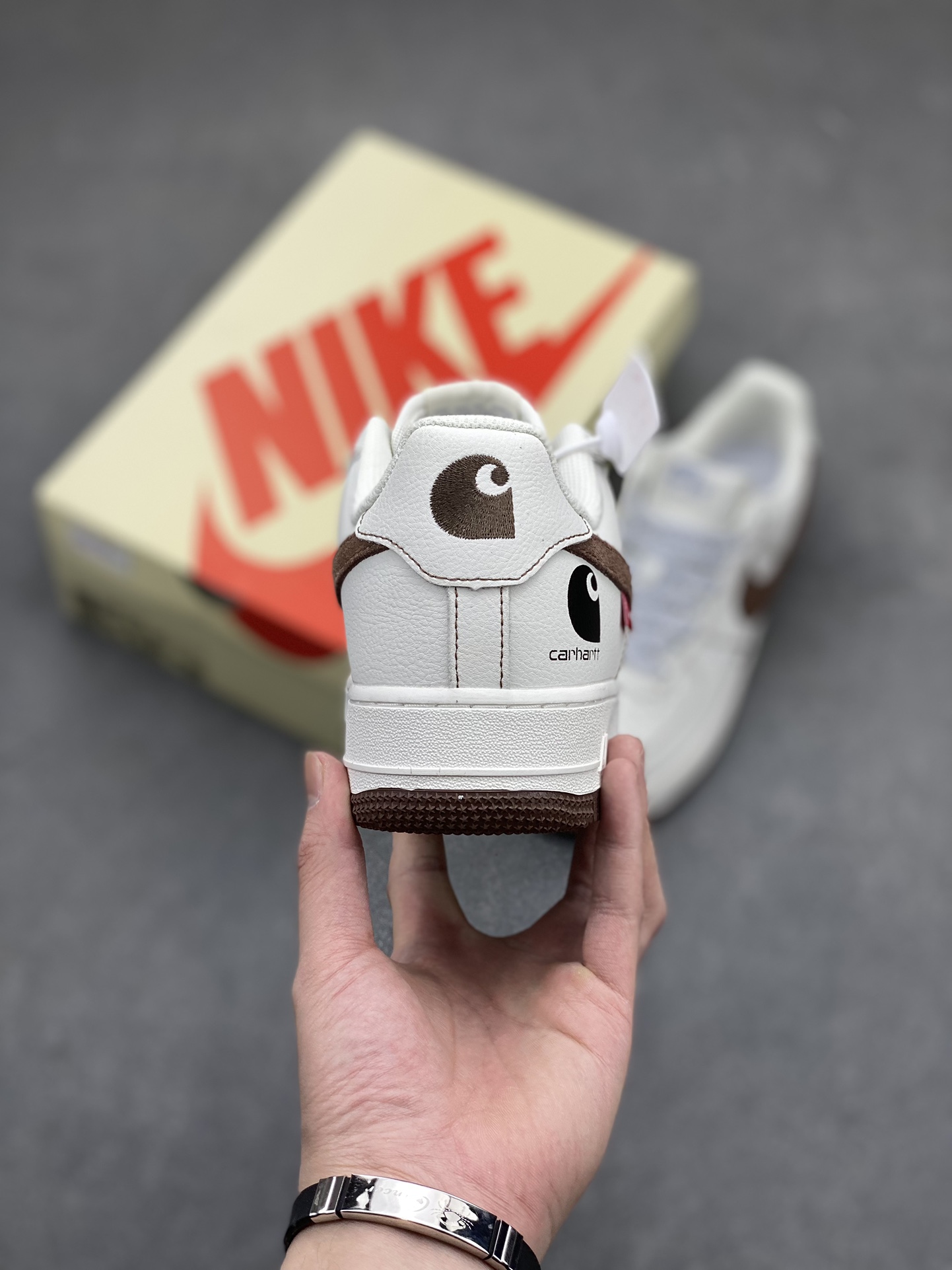 Nike Air Force 1 Low 'Carhartt' White Brown Casual Sneakers 5 i1715198900 7779 7