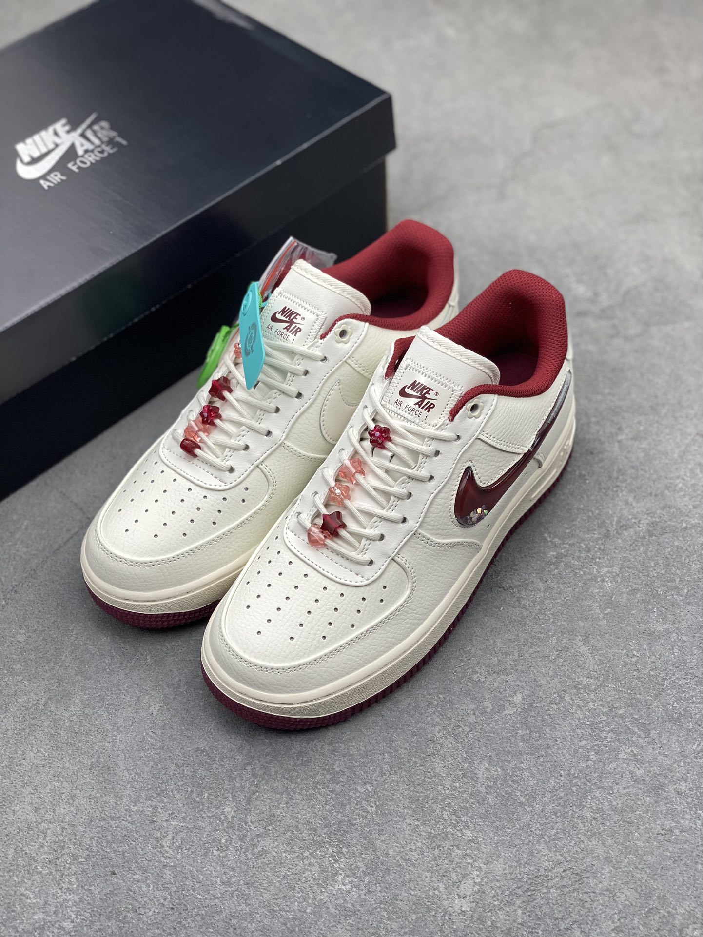 Nike Air Force 1 Low Valentine's Day Edition - Premium Leather Sneakers 9 i1715199206 3677 2