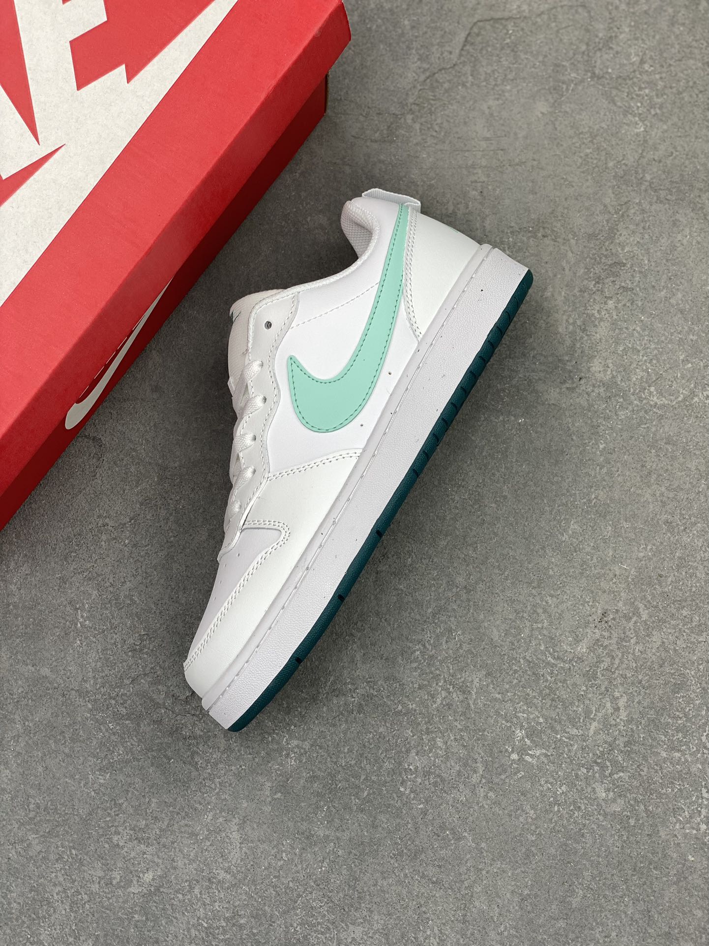 Nike Court Borough Low White/Mint Green Leather Sneakers - Size 36-45 8 i1715199277 5647 5