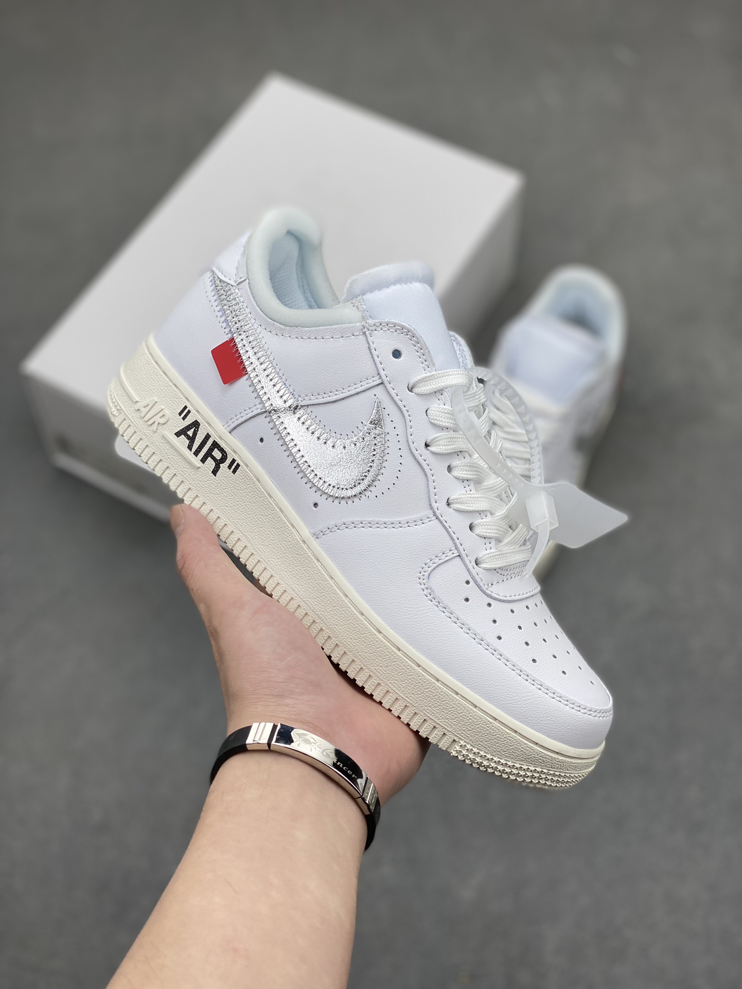 OFF-White x Nike Air Force 1 Low-Top Sneakers - White/Silver,Limited Edition 2 i1715285951 8152 0