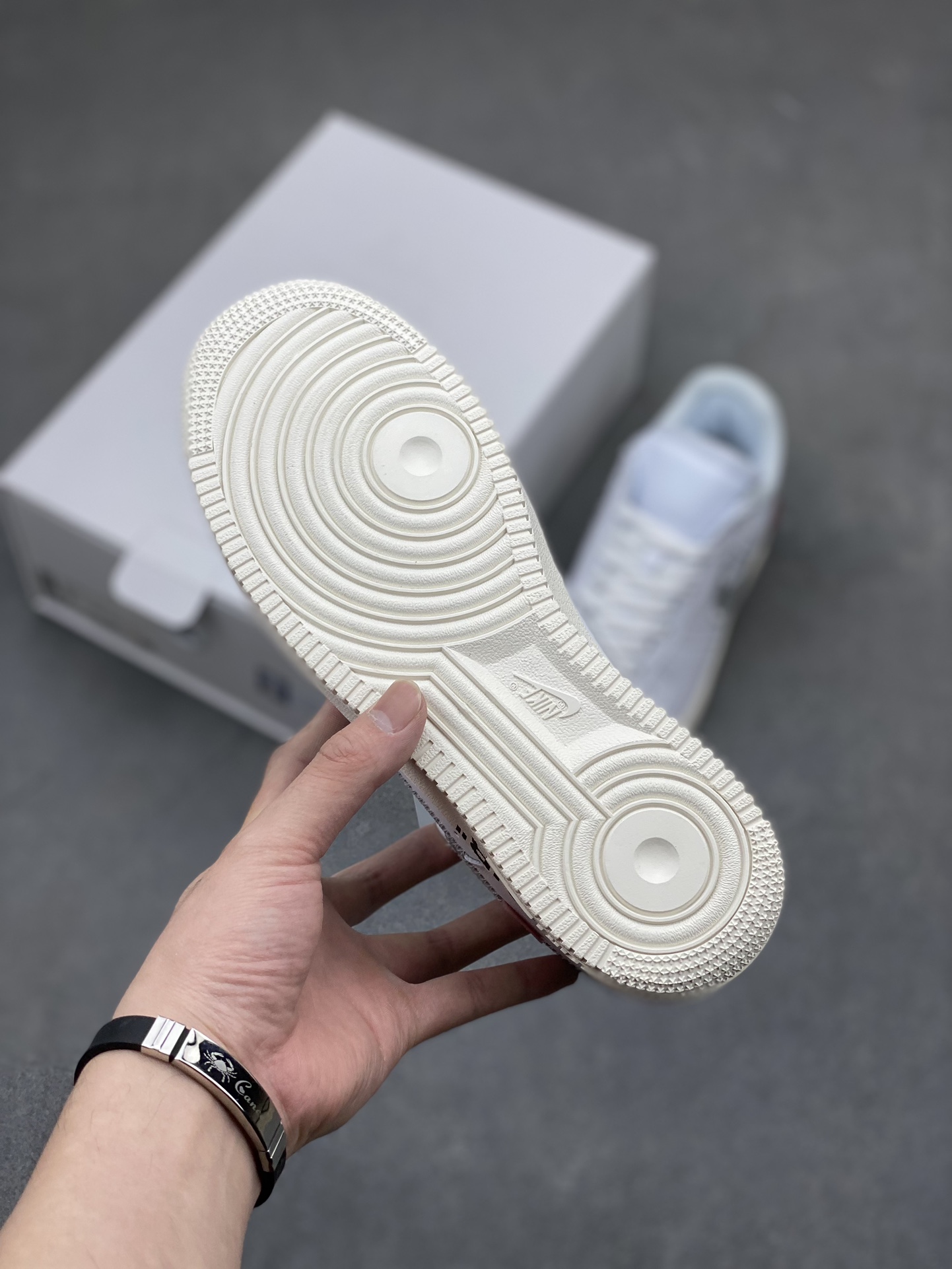 OFF-White x Nike Air Force 1 Low-Top Sneakers - White/Silver,Limited Edition 7 i1715285951 825 2
