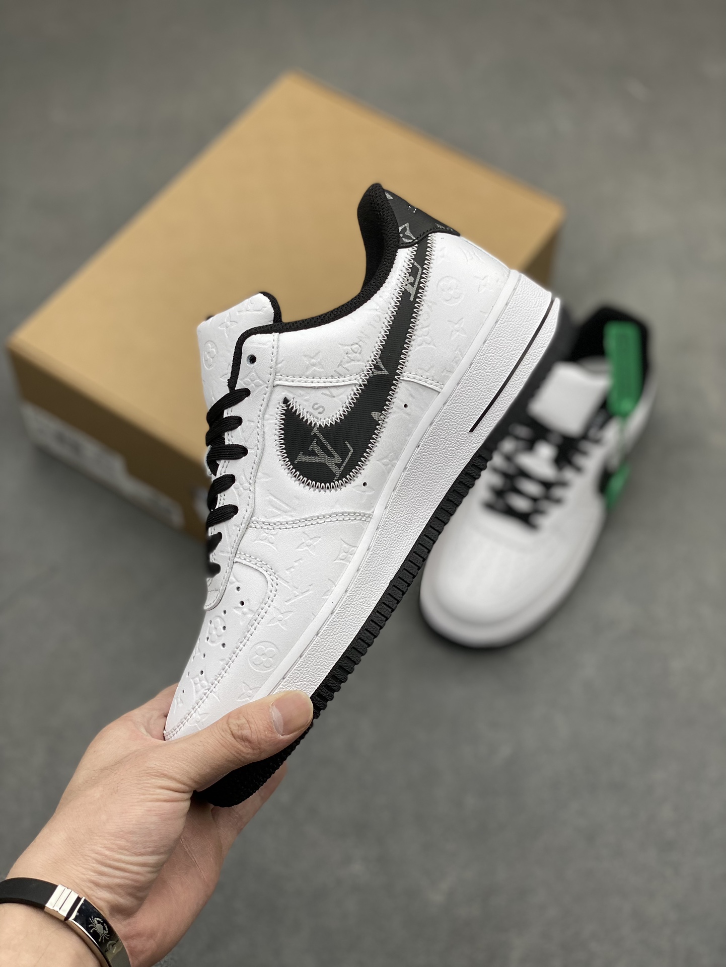 Louis Vuitton x Nike Air Force 1 Low White/Black Sneakers 4 i1715286299 5692 1