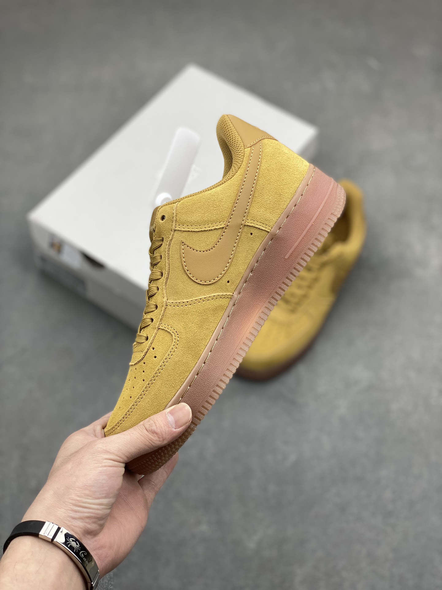 Nike Air Force 1 '07 Low Suede Wheat Gold Caramel Sneakers BQ5485-700 4 i1715286434 4053 6