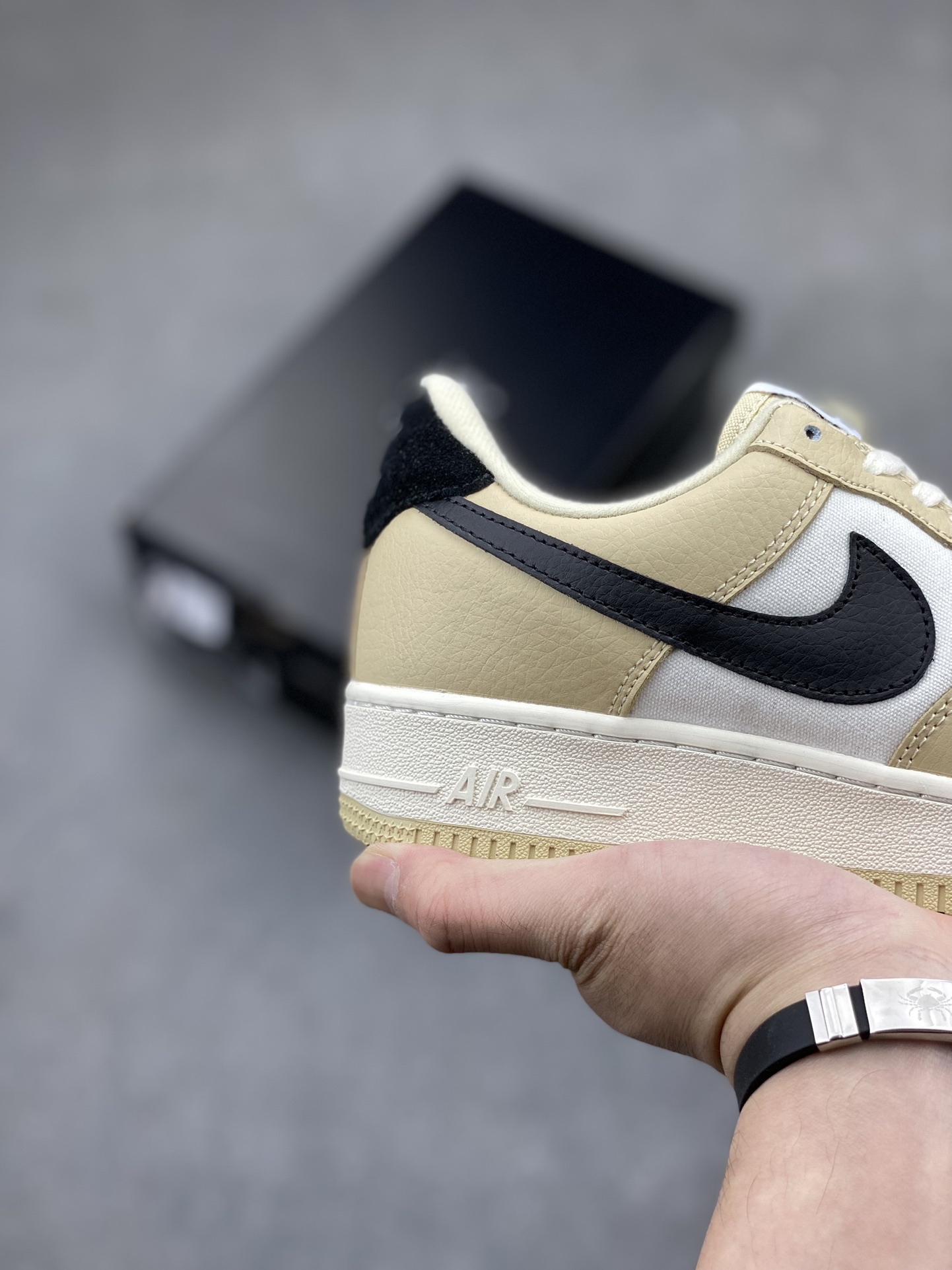 Nike Air Force 1 '07 Low 'Mica Khaki Black Swoosh' Casual Shoes DV7186-700 6 i1715286493 1306 7