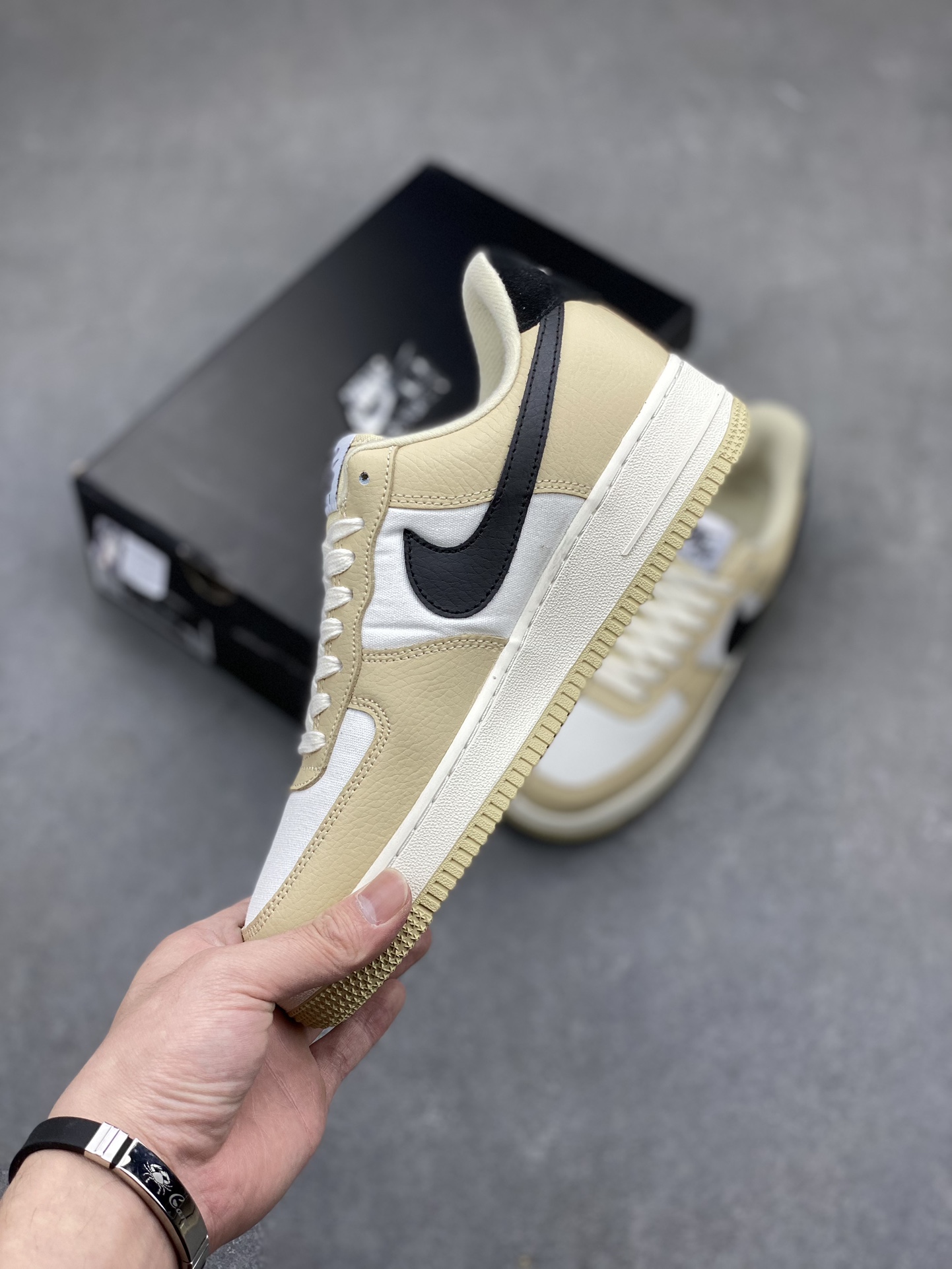 Nike Air Force 1 '07 Low 'Mica Khaki Black Swoosh' Casual Shoes DV7186-700 4 i1715286493 8291 3