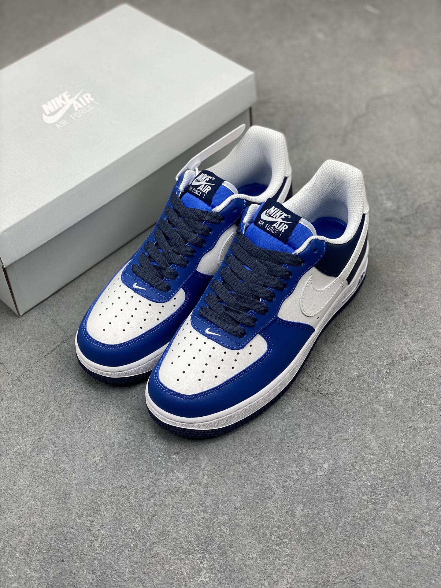 Nike Air Force 1 '07 Low Blue White - Iconic Style & Comfort 9 i1715286543 4232 4