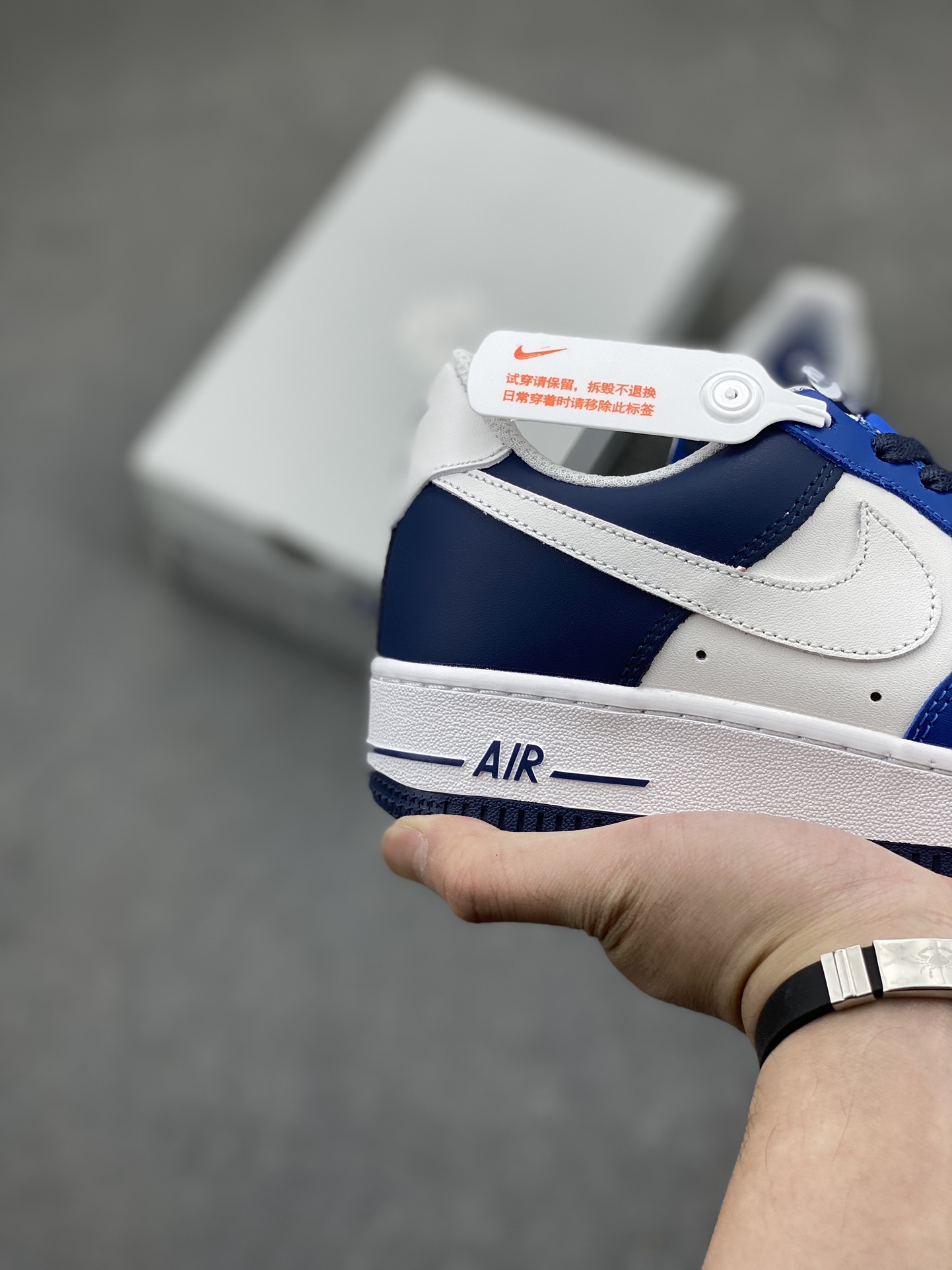 Nike Air Force 1 '07 Low Blue White - Iconic Style & Comfort 6 i1715286543 6870 7