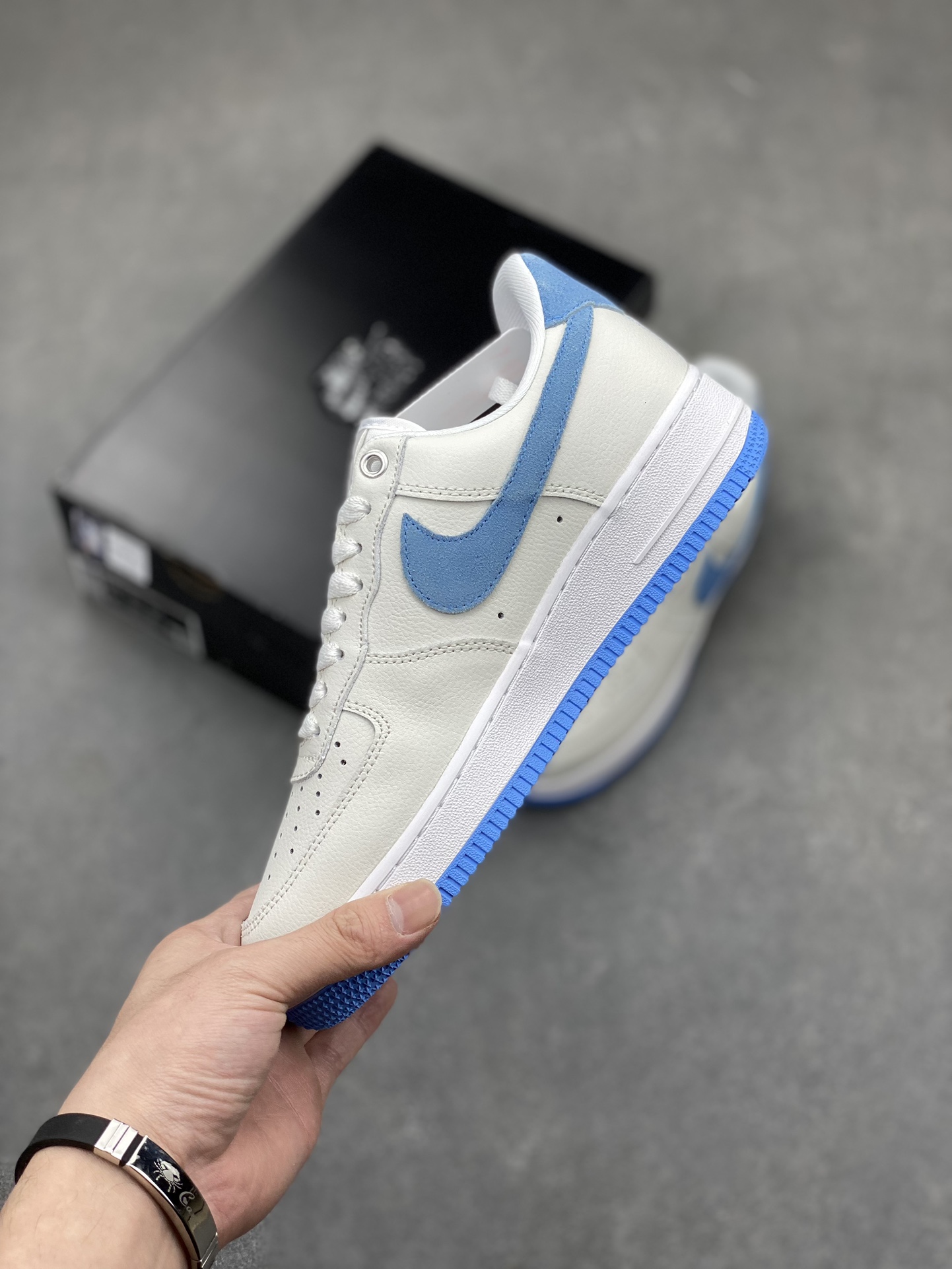 Nike Air Force 1 '07 Low White/Blue - Original Design, Comfortable and Stylish 4 i1715286668 2340 6