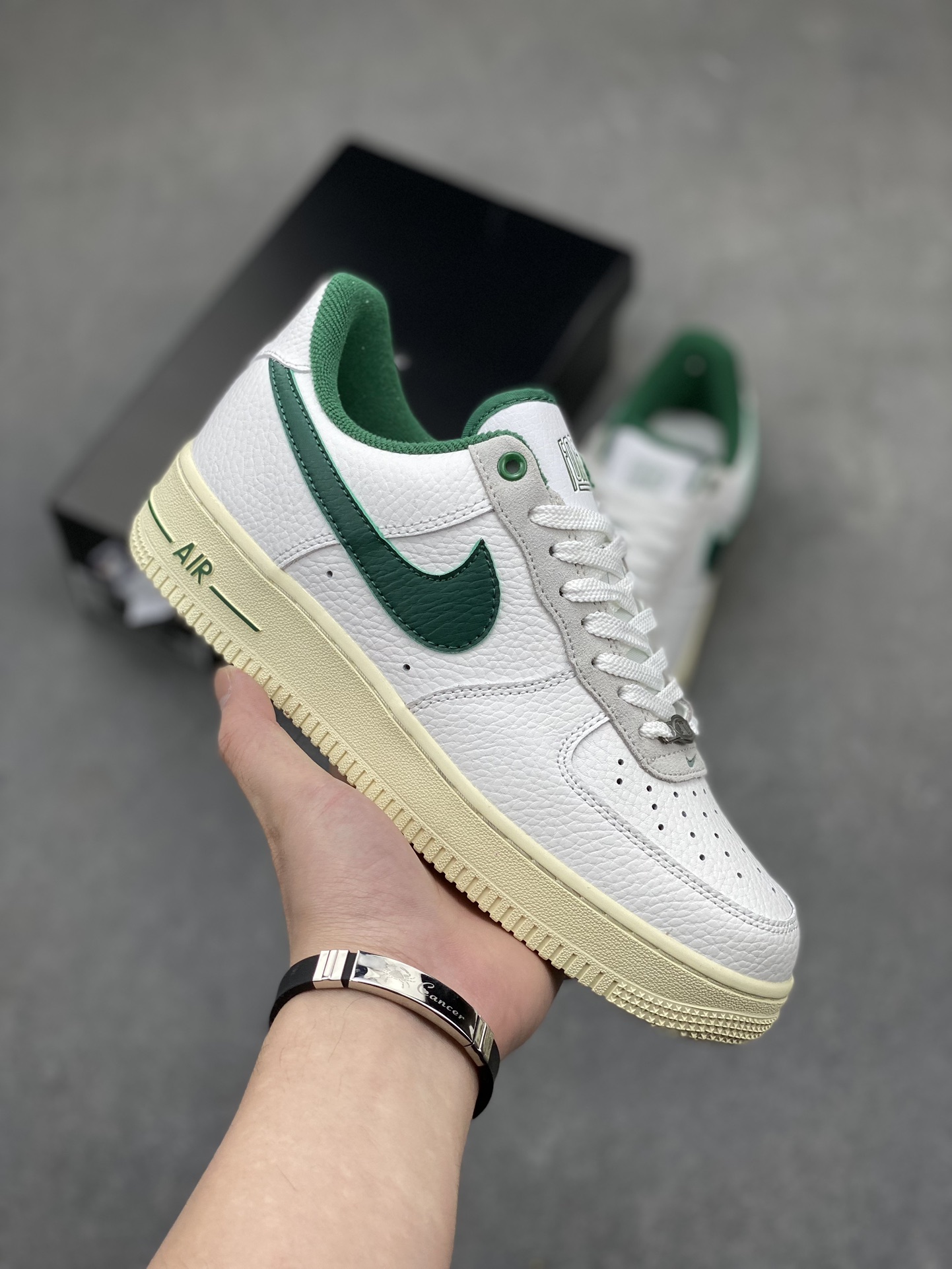 Nike Air Force 1 '07 Low White/Forest Green Men's Sneakers DR0148-102 2 i1715286860 4373 3